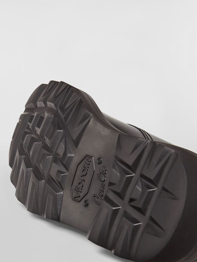 LACE-UP IN SHINY SMOOTH CALFSKIN - 5