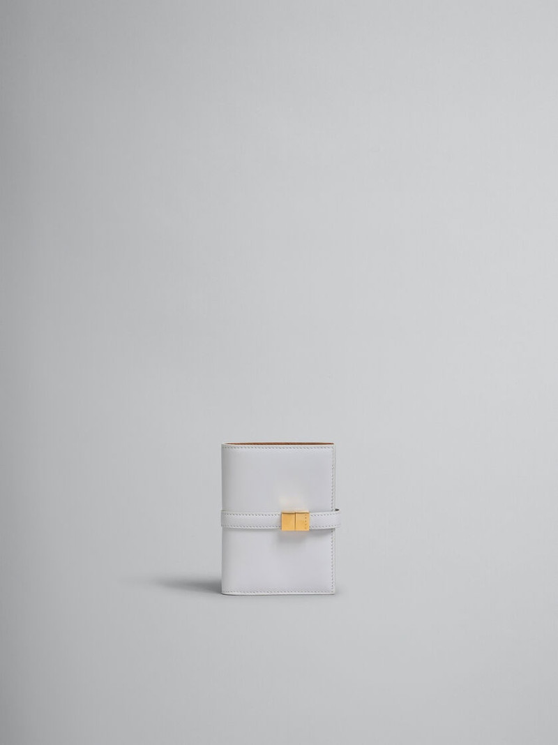 GREY LEATHER BIFOLD PRISMA WALLET 1