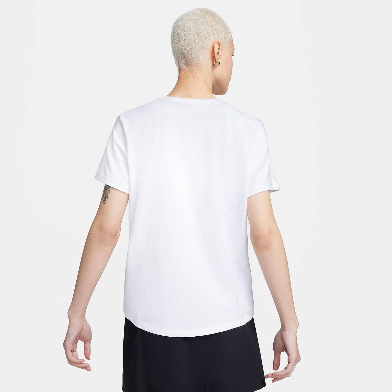 (WMNS) Nike Club LBR T-Shirt 'White Black' FQ6604-100 - 2