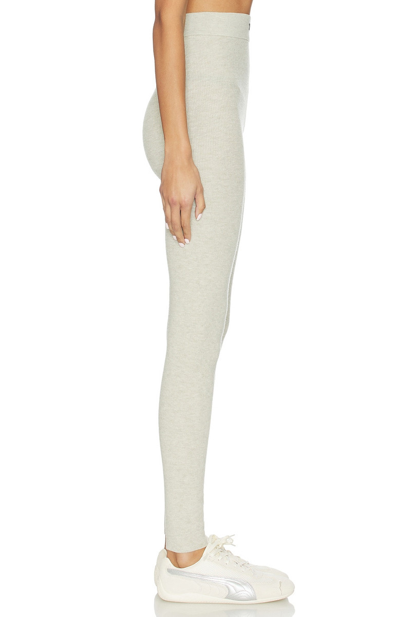 ESSENTIALS Soft Rib Legging outlook