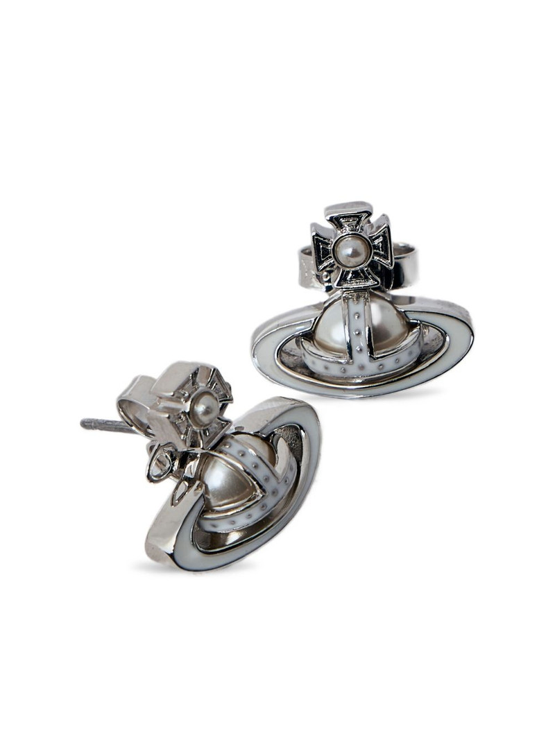 Vivienne Westwood orb pearl earrings outlook