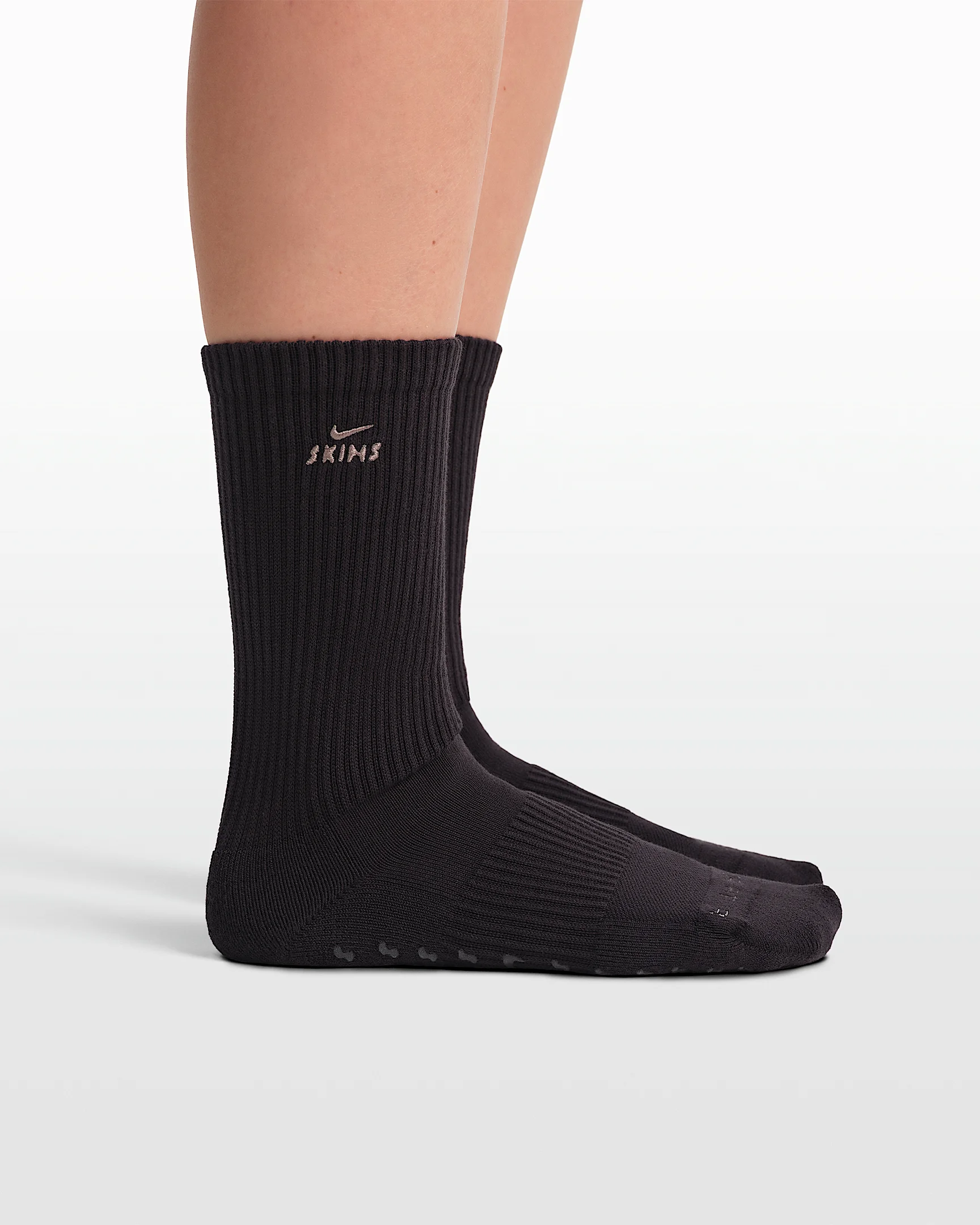 NikeSKIMS Women's Dri-FIT Pilates Grip Crew Socks (1 Pair) - 1