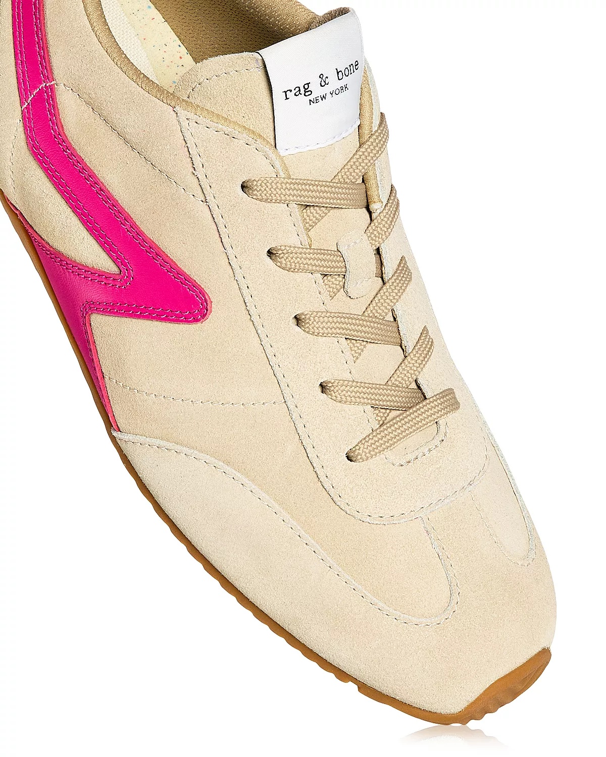 Women's Retro Runner Slim Sneakers - 5