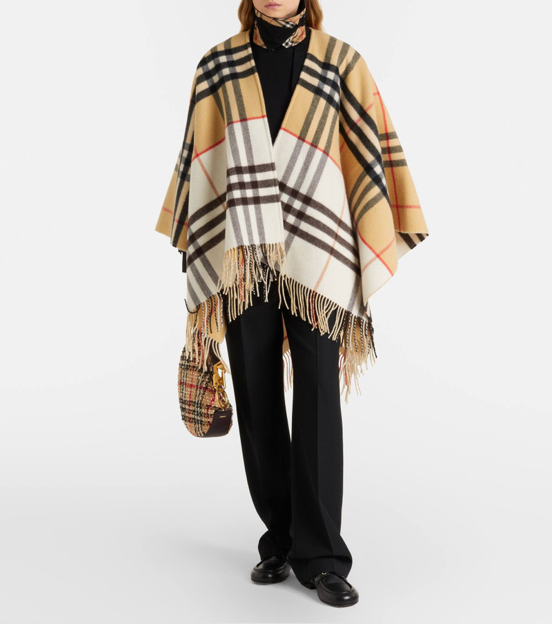Burberry Burberry Check cashmere and wool shawl outlook