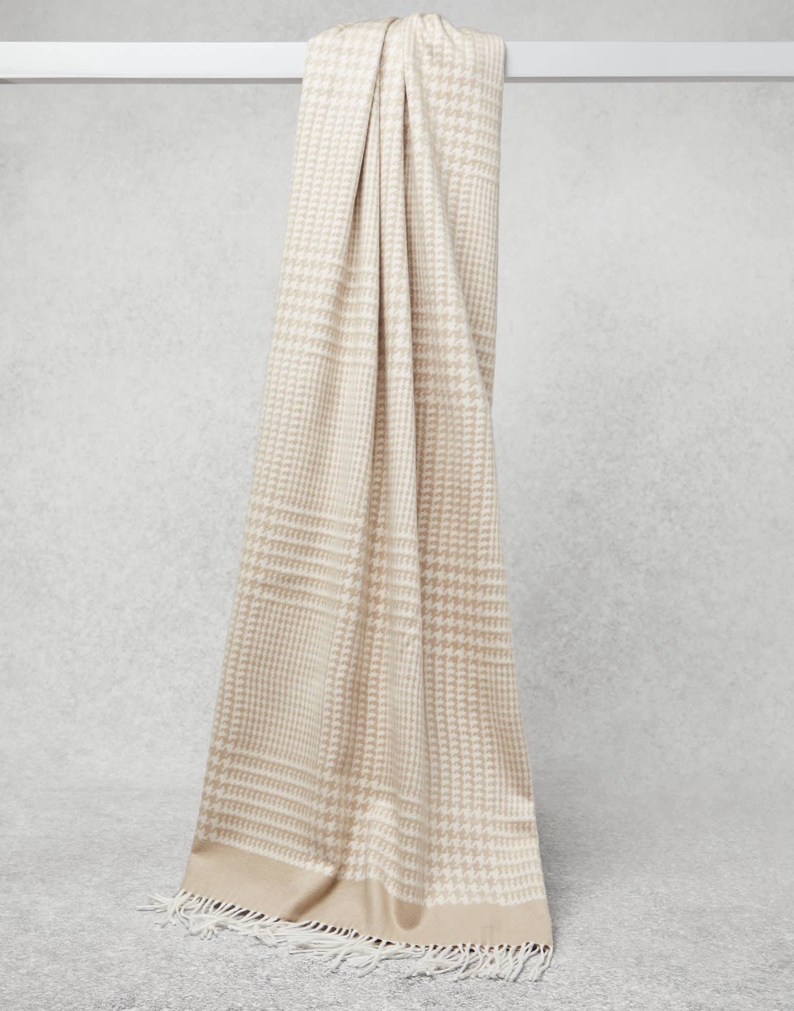 Brushed silk Prince of Wales scarf with monili 1