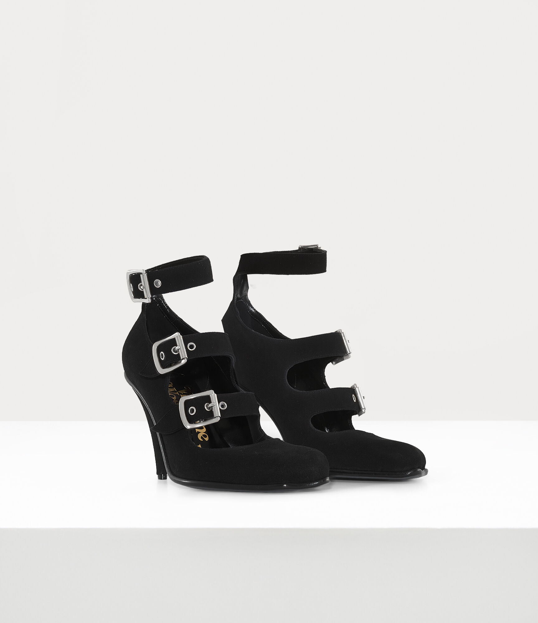 SAVAGE HEEL - 3