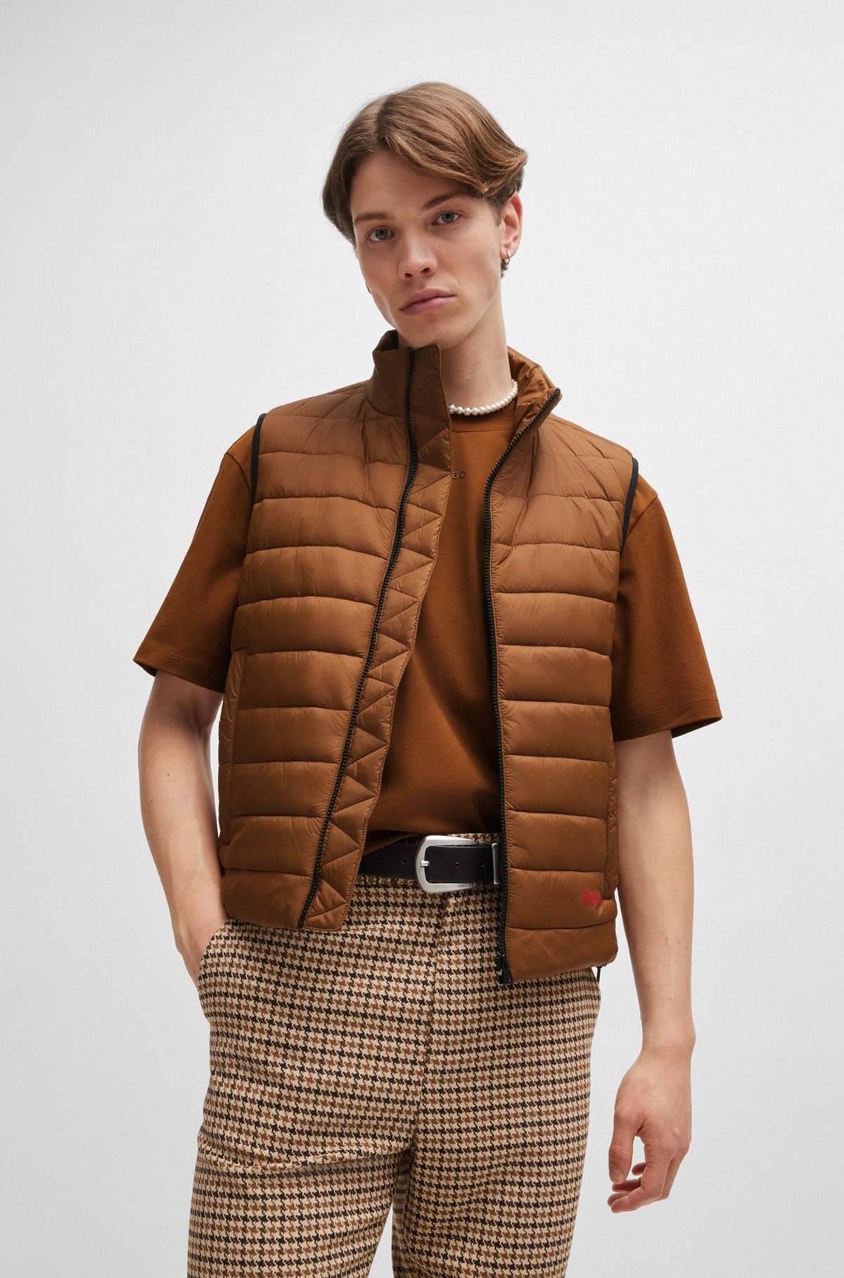 WATER-REPELLENT SLIM-FIT GILET WITH LOGO DETAIL - 2