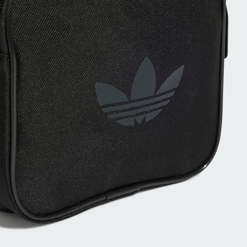 adidas Adicolor Classic Small Item Bag outlook