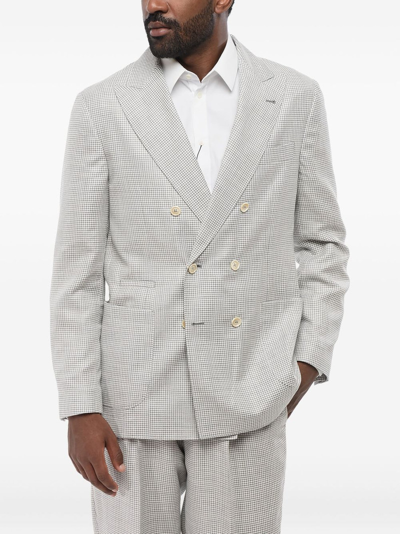 houndstooth double-breasted suit 3