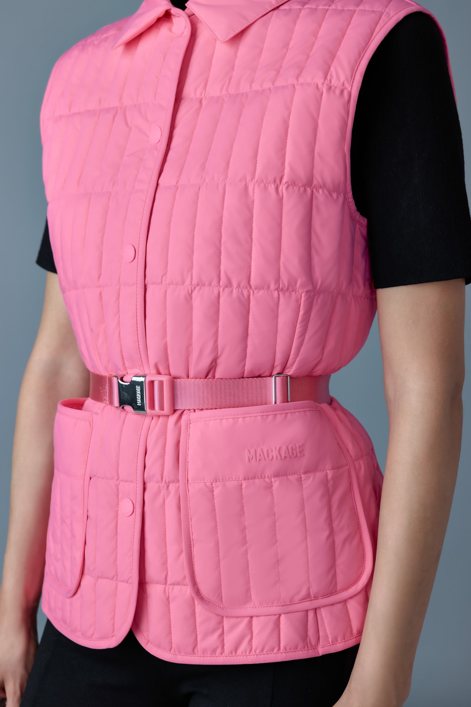 HELIA Light Down Vertical Quilted Vest - 5
