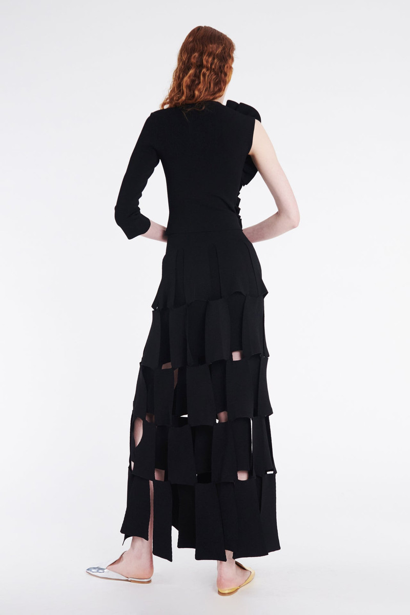 KNITTED FITTED TOP WITH RUFFLE BLACK 2