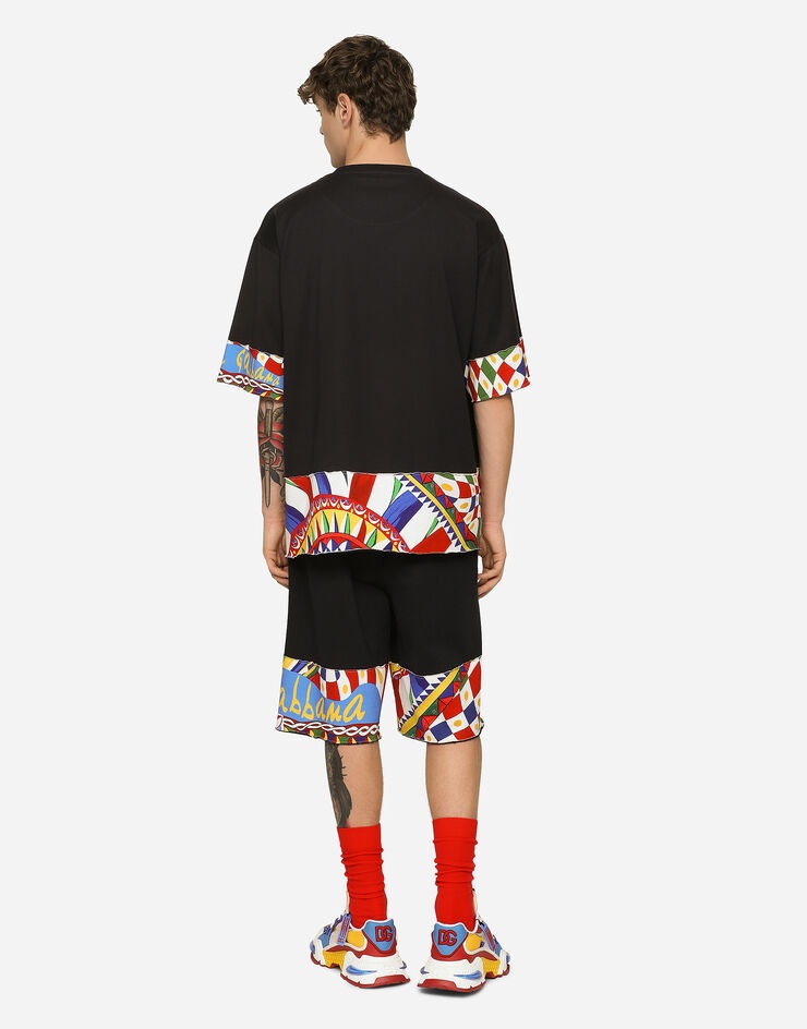 Jersey jogging shorts with printed trims - 3