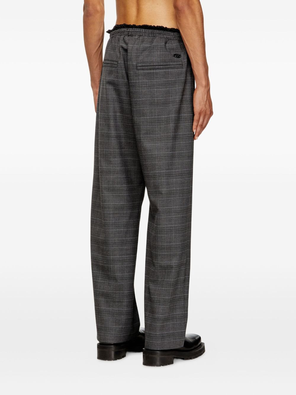 elasticated-waist checked trousers - 4