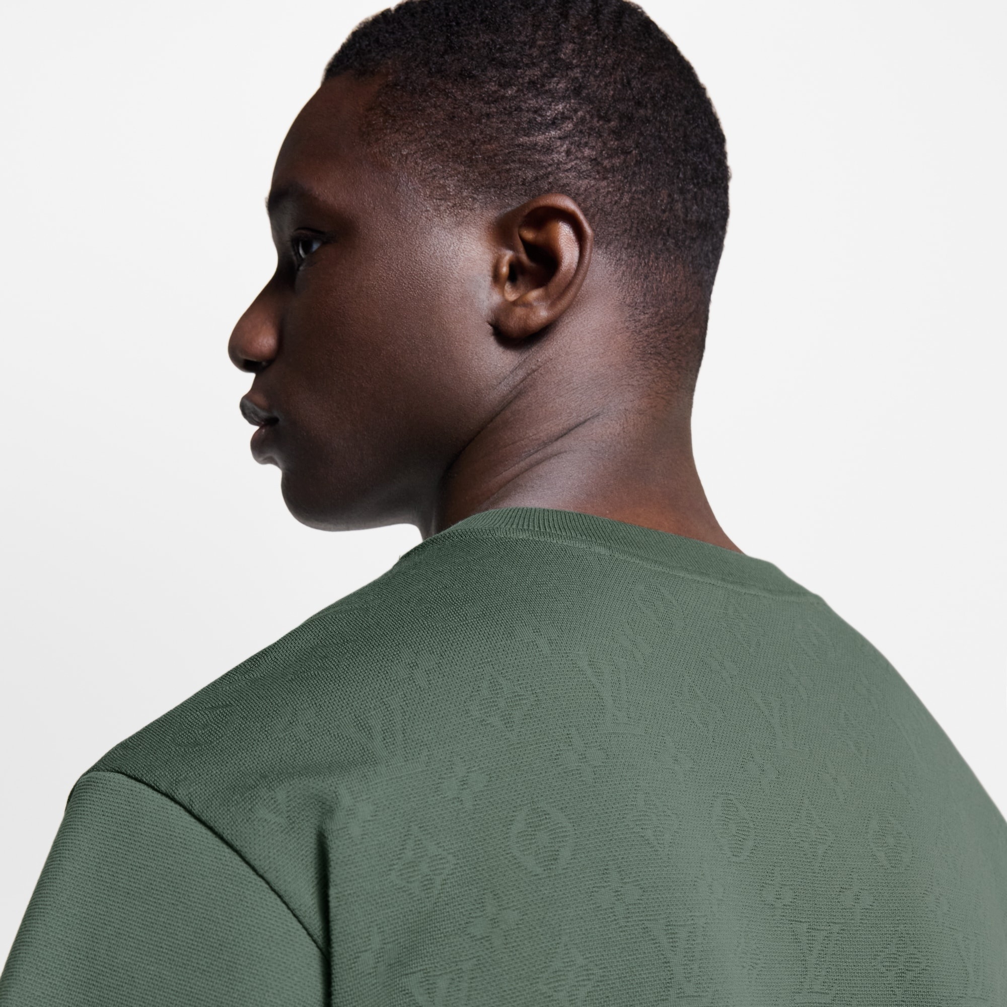 Signature Pocket T-Shirt - 5