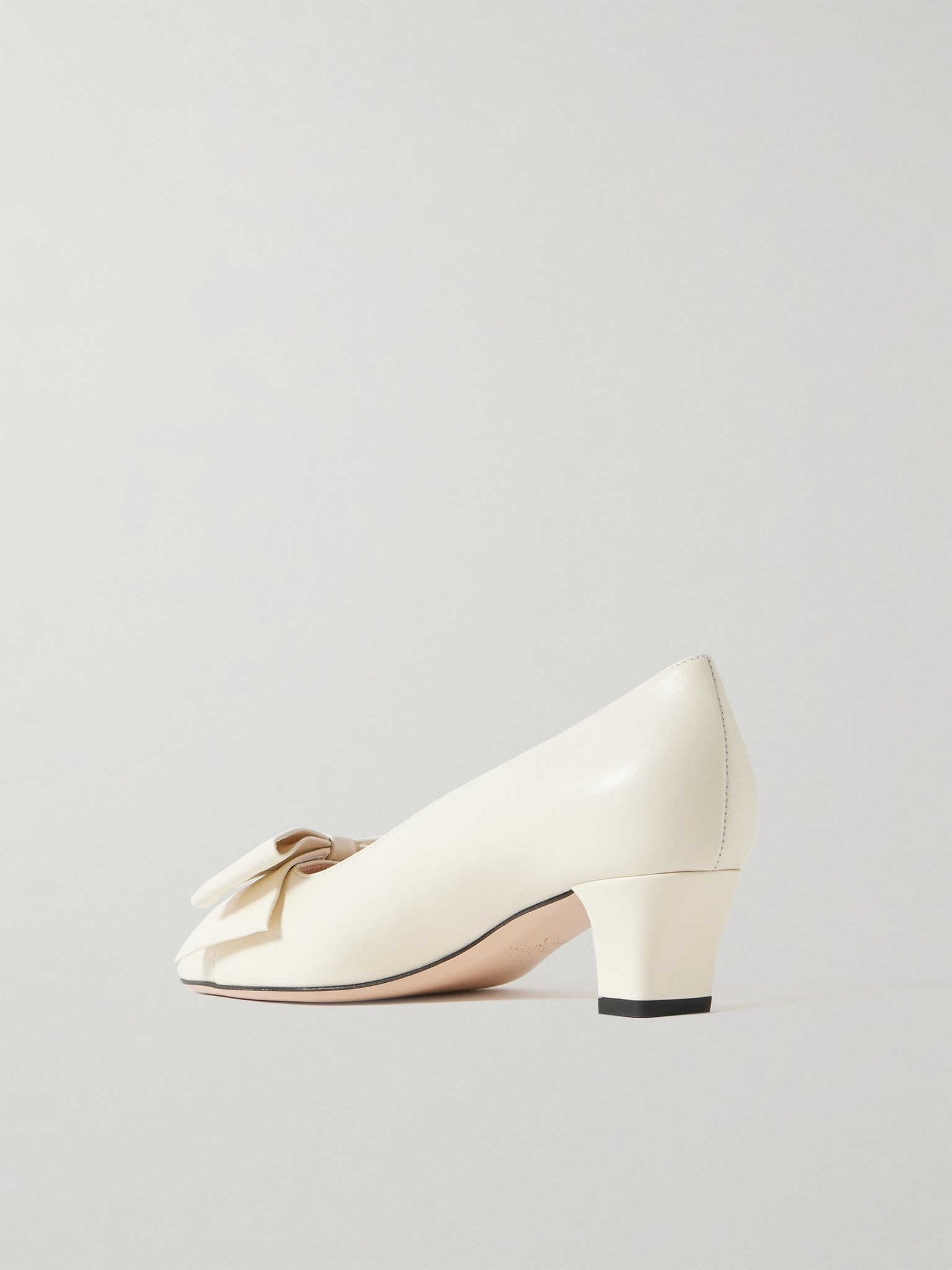 Bowow 45 bow-embellished leather pumps Ivory - 3