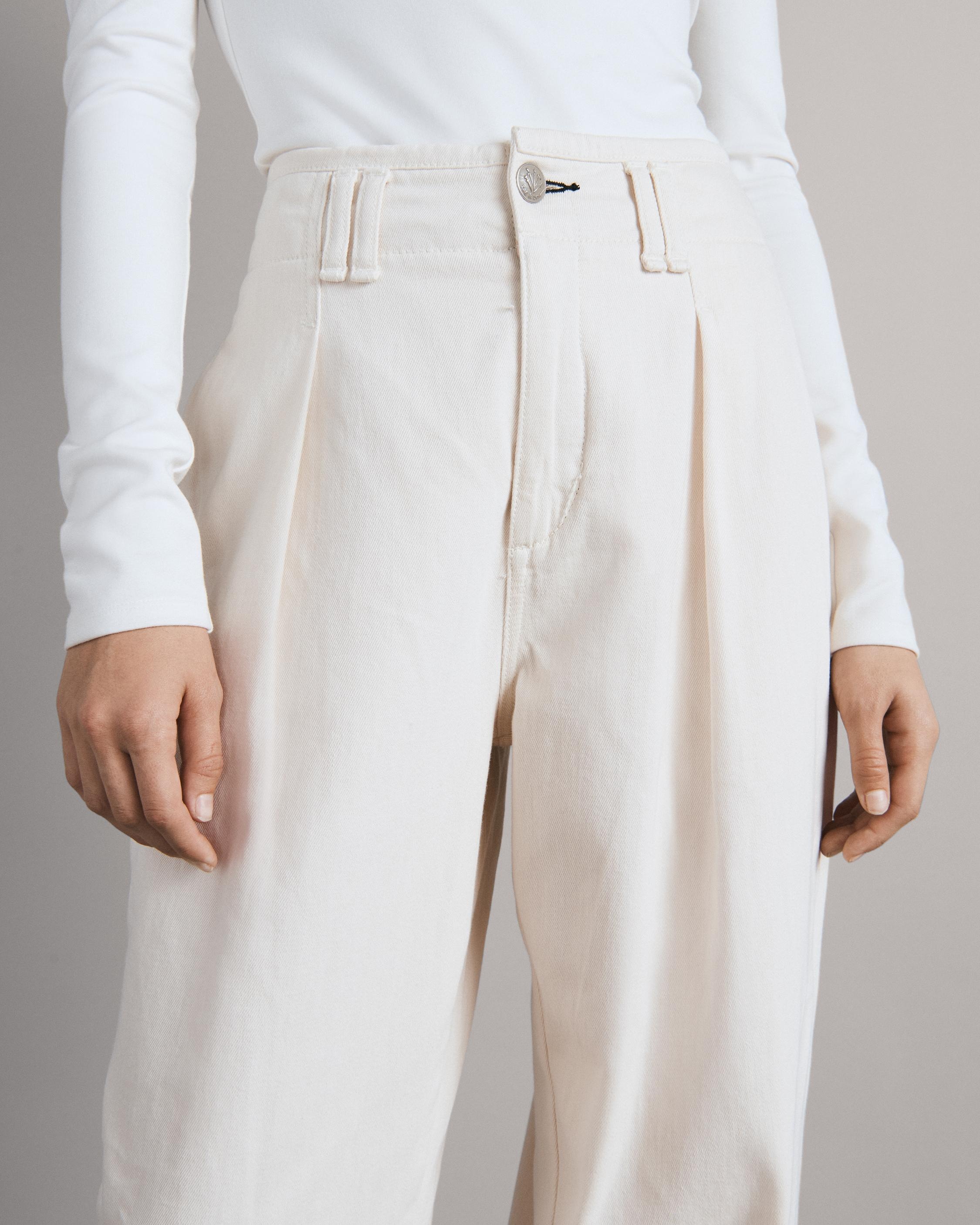 High Rise Pleated Cotton Trouser
Classic Fit Pant - 6