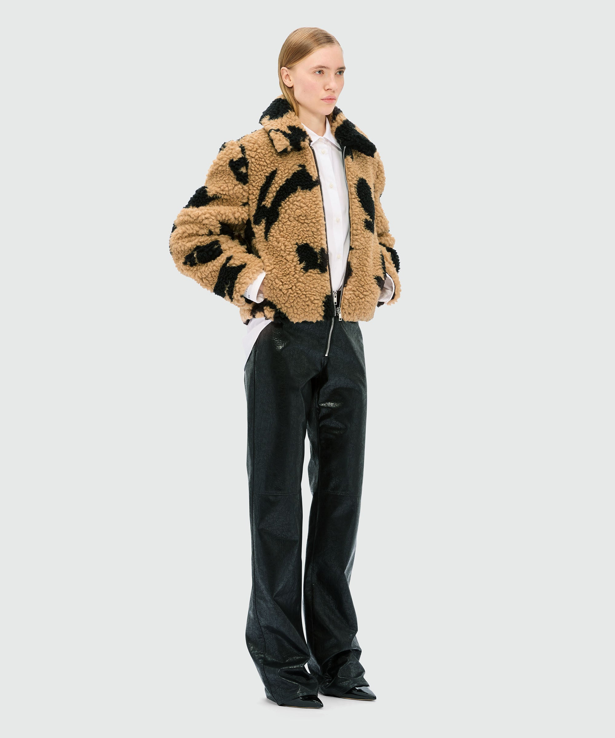 Beige teddy jacket with "Follow the Rabbit¬Æ" motif - 4