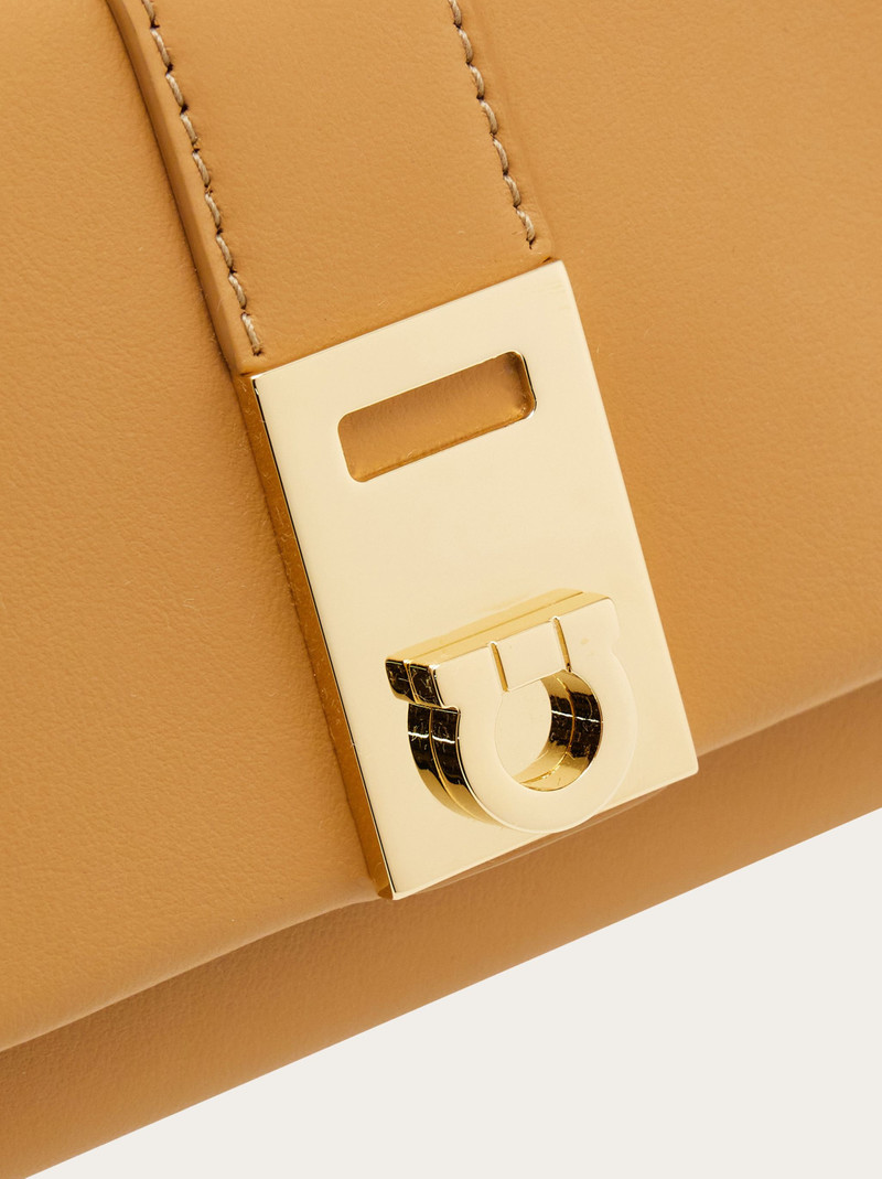 Hug compact wallet 5