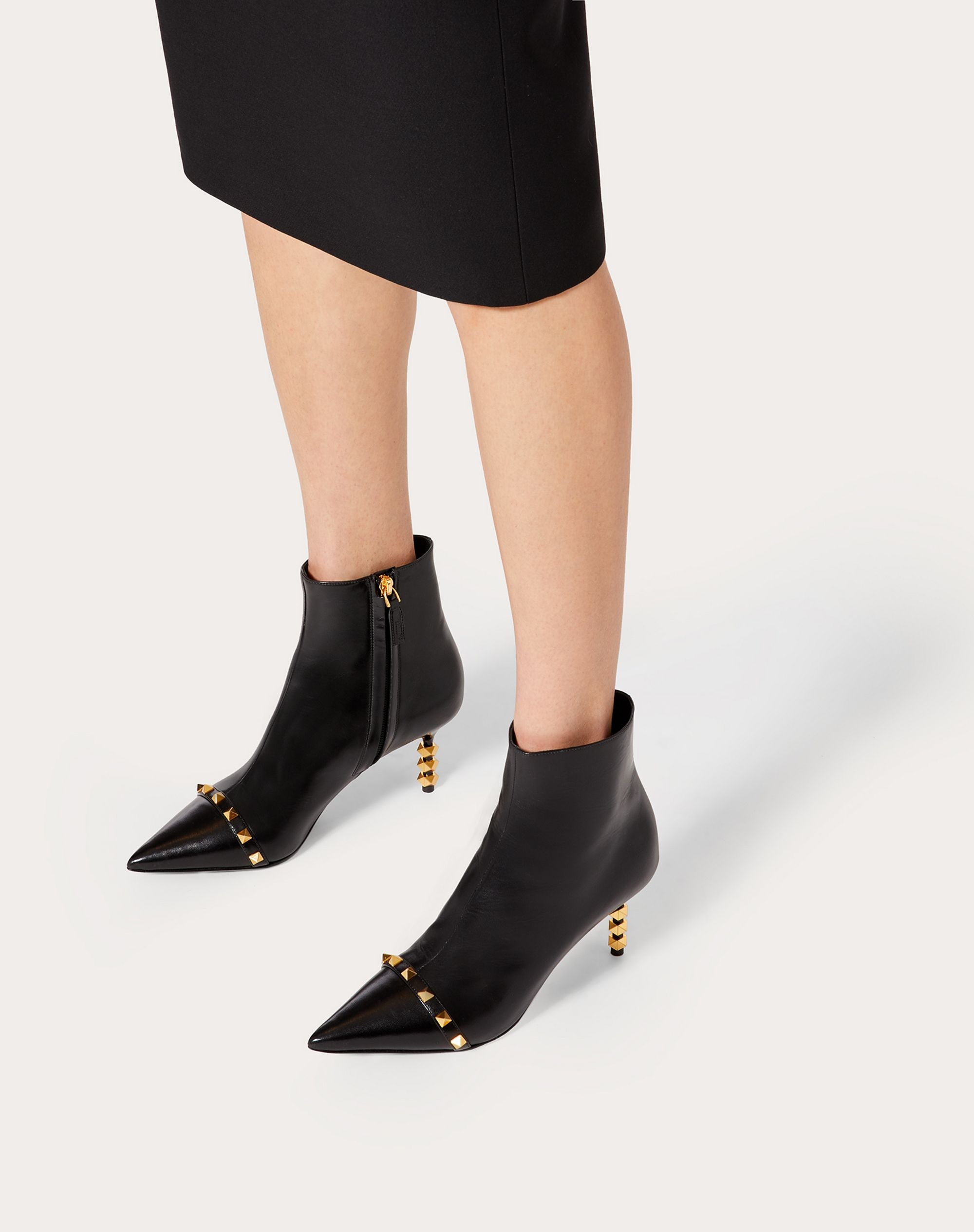 ROCKSTUD KIDSKIN ANKLE BOOT WITH SCULPTED HEEL 70 MM - 6