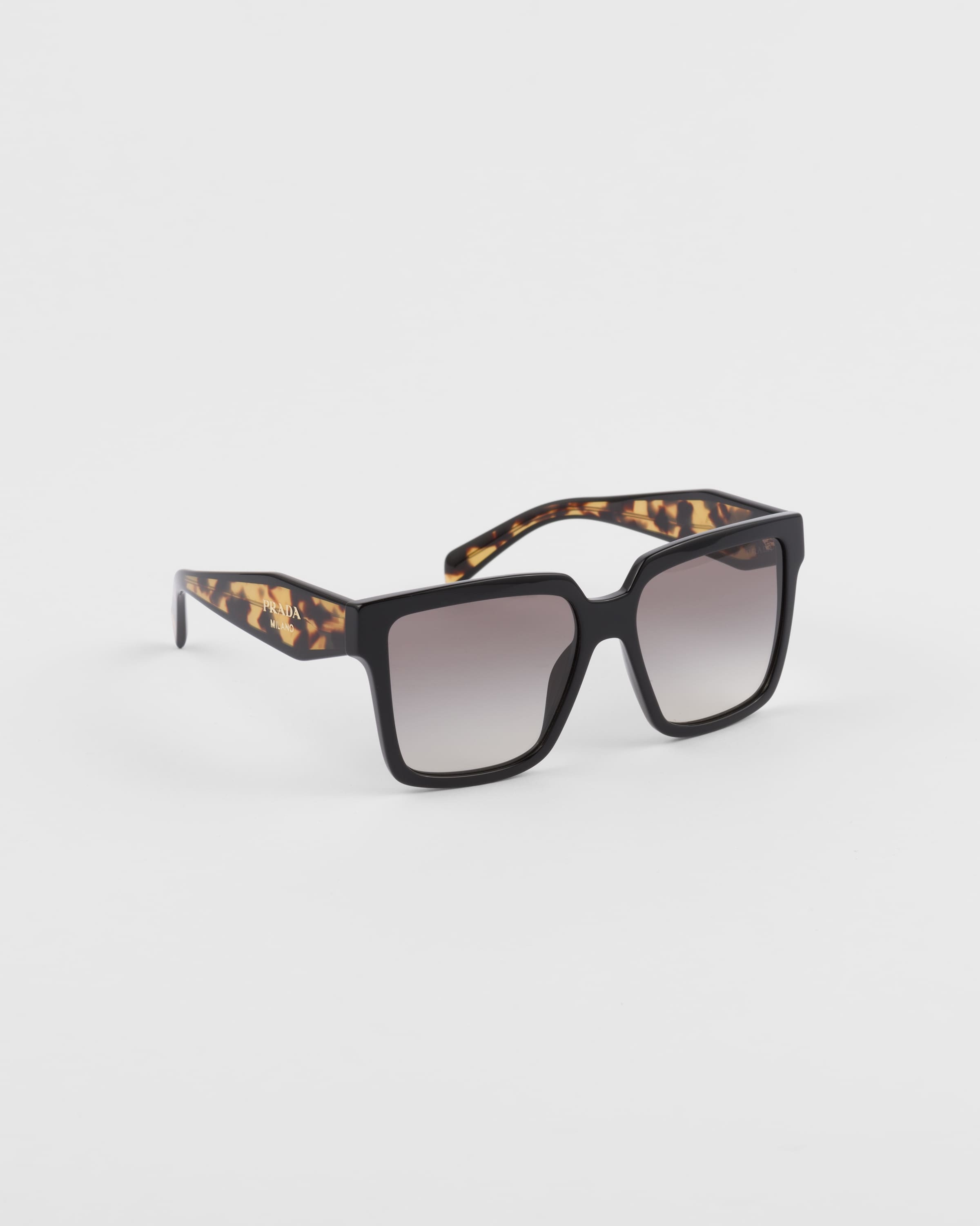 Sunglasses with Prada logo - 3