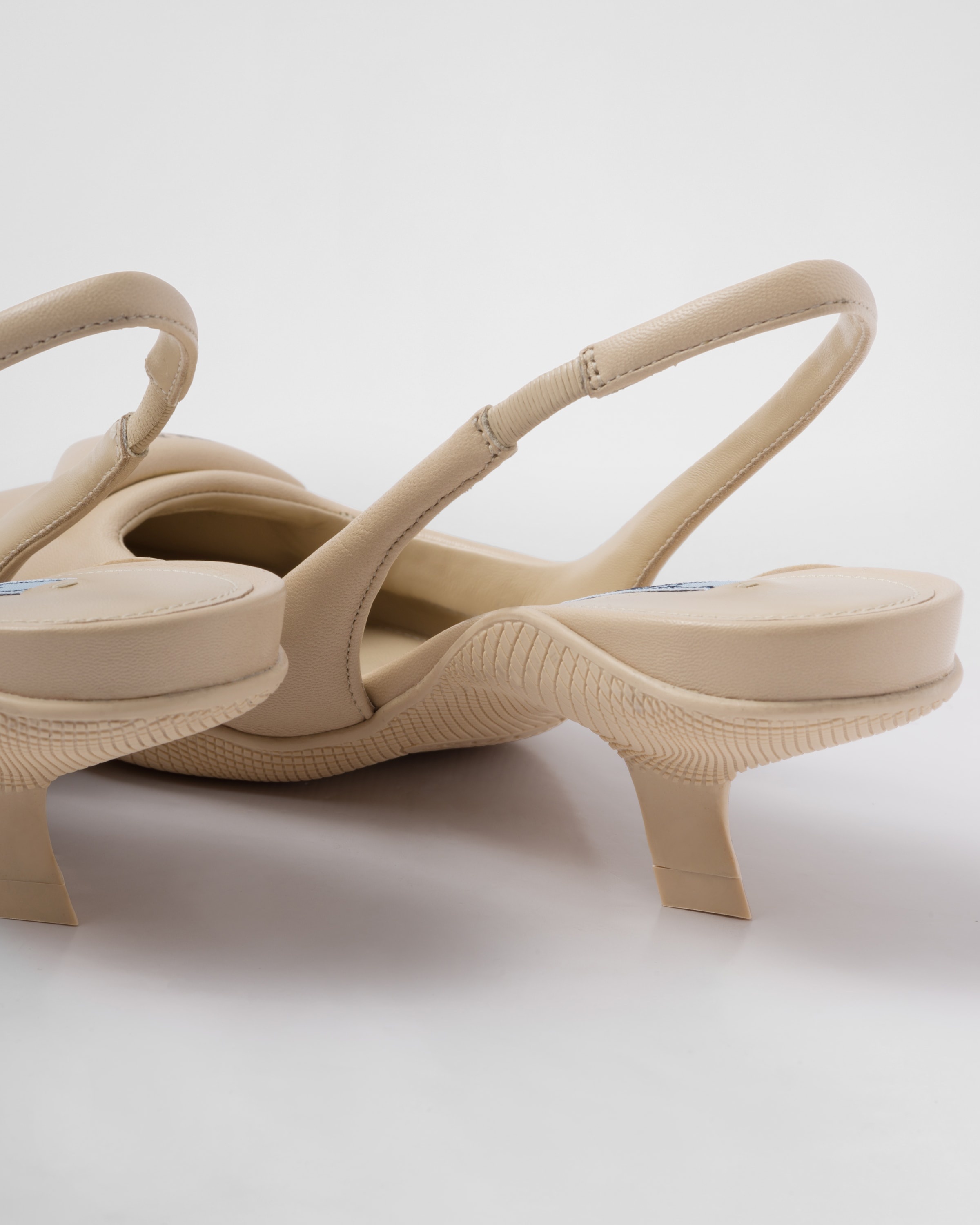 Soft padded leather slingback pumps - 7