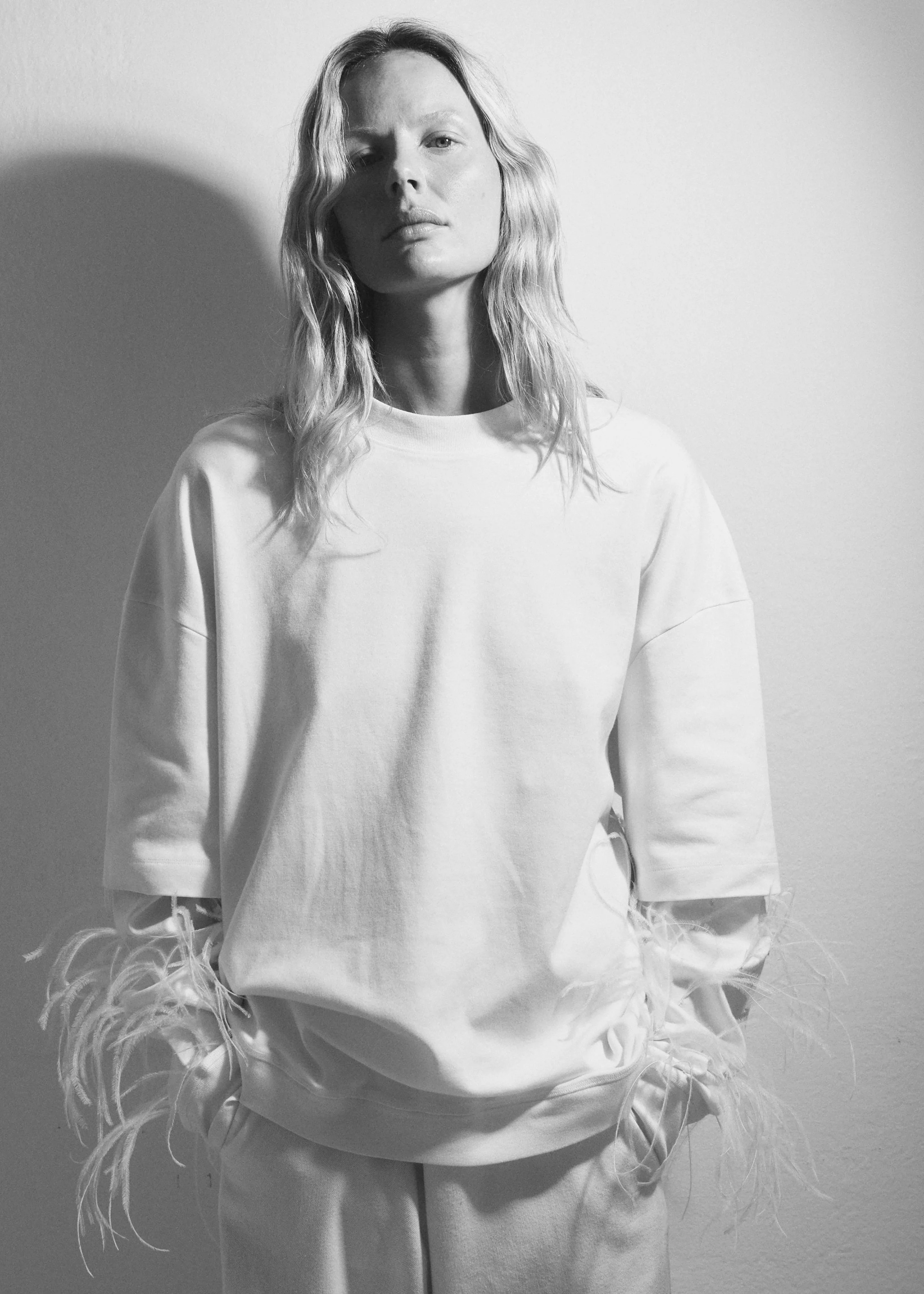 Darkpark Troy Double Sleeve With Feathers Tee - White - 1