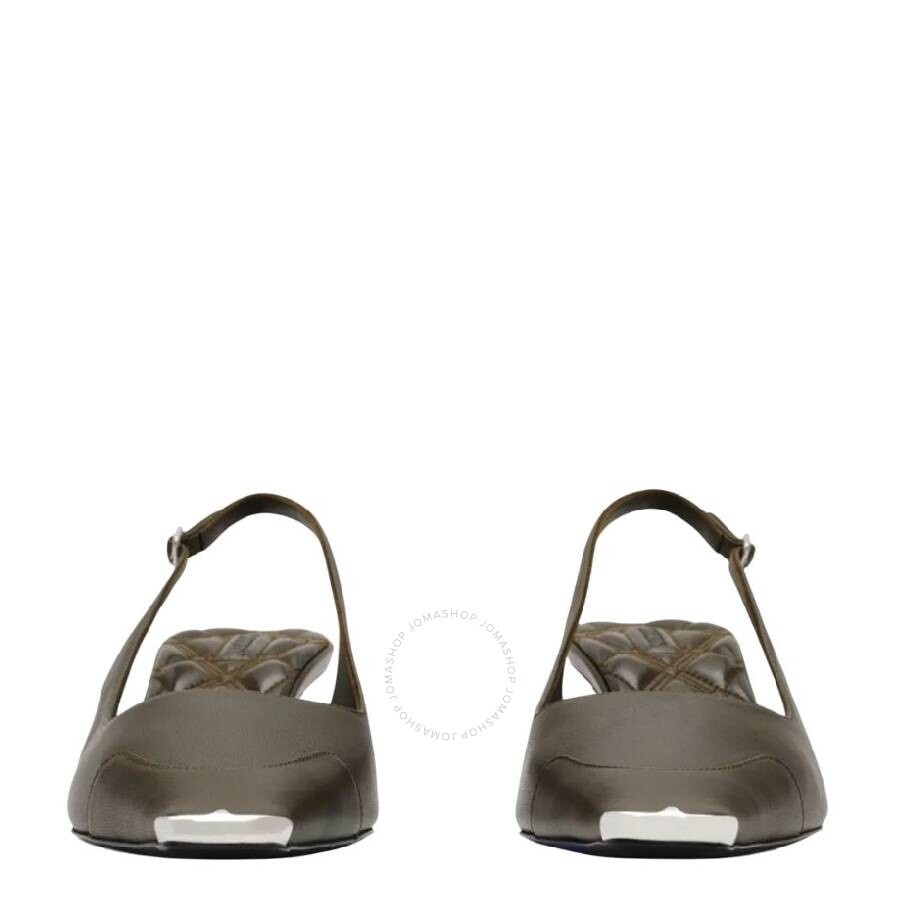 Burberry Chisel Buckle Fastening Leather Pumps - 2