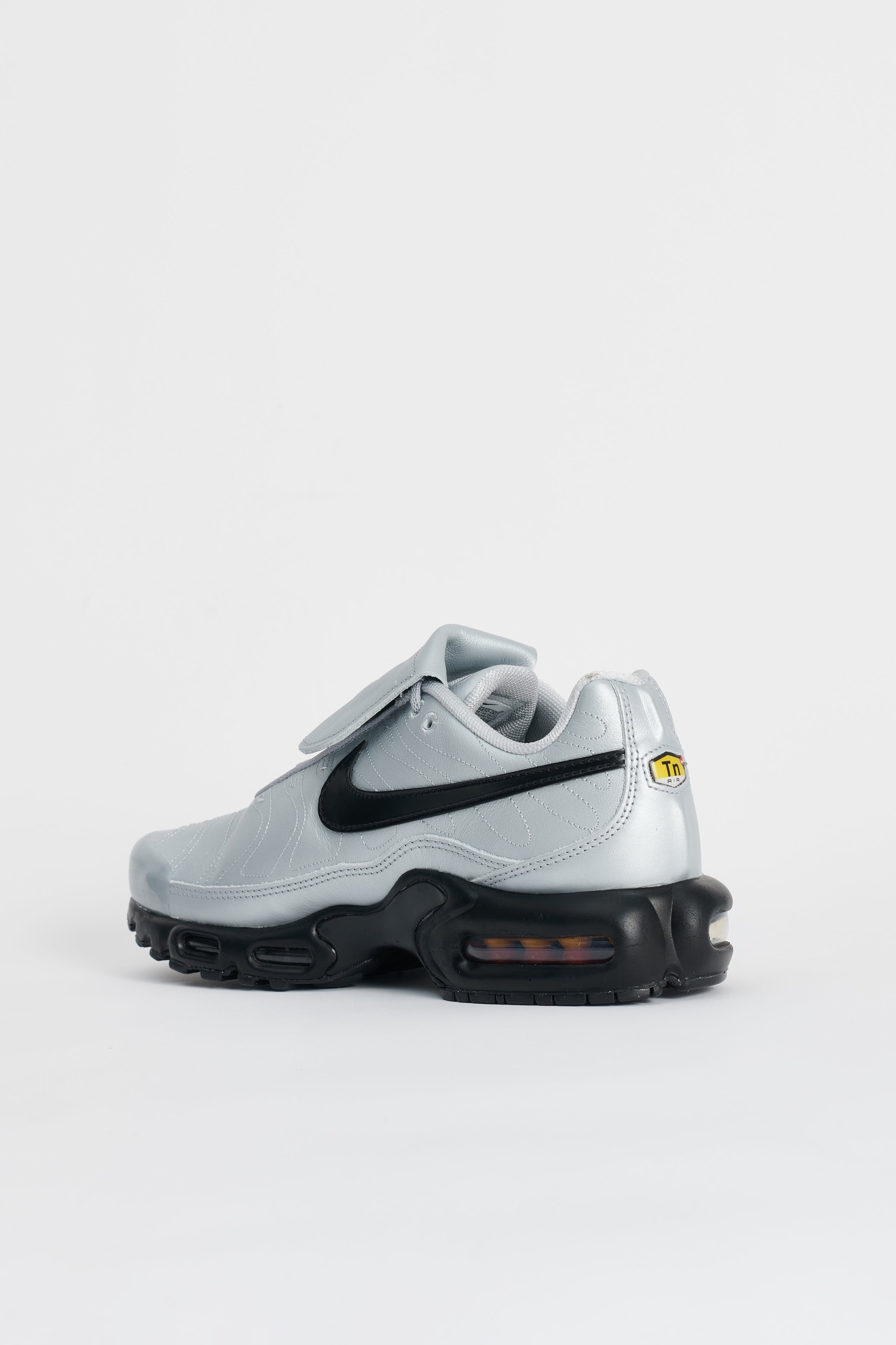 NIKE AIR MAX PLUS TNPO WOLF GREY / BLACK - 2