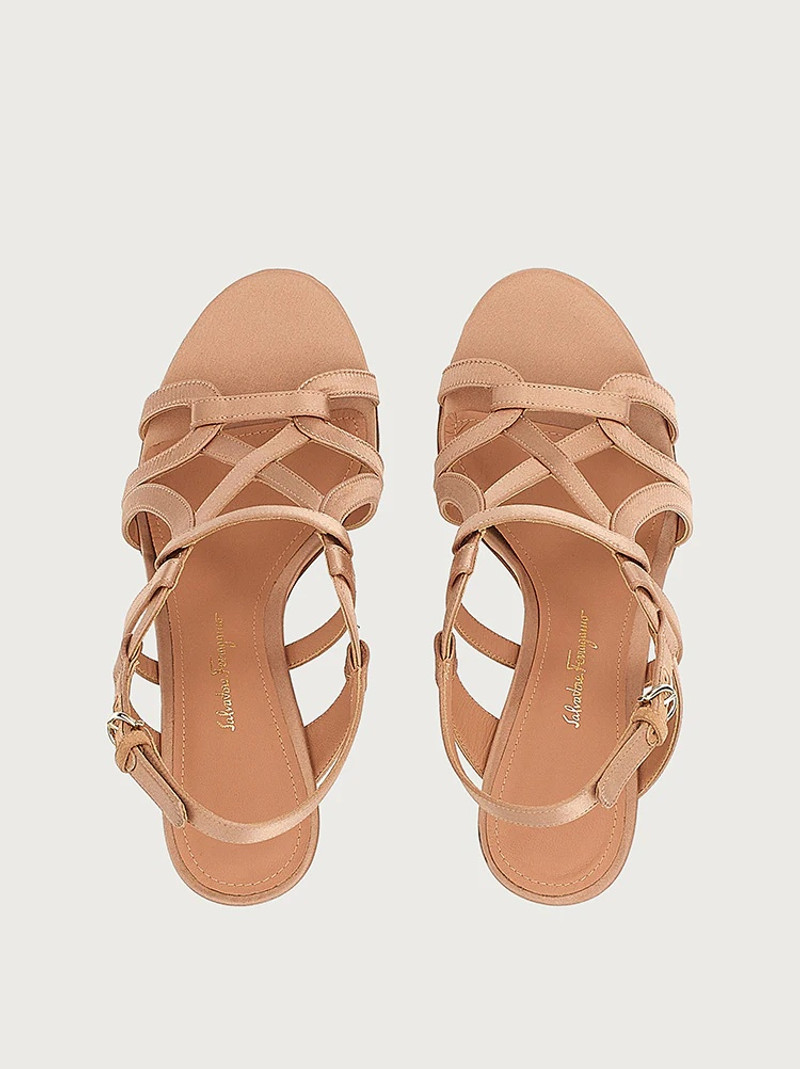 STRAPPY SANDAL 4