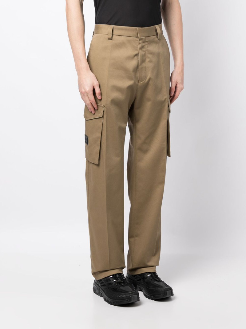 straight-leg cargo pants 3