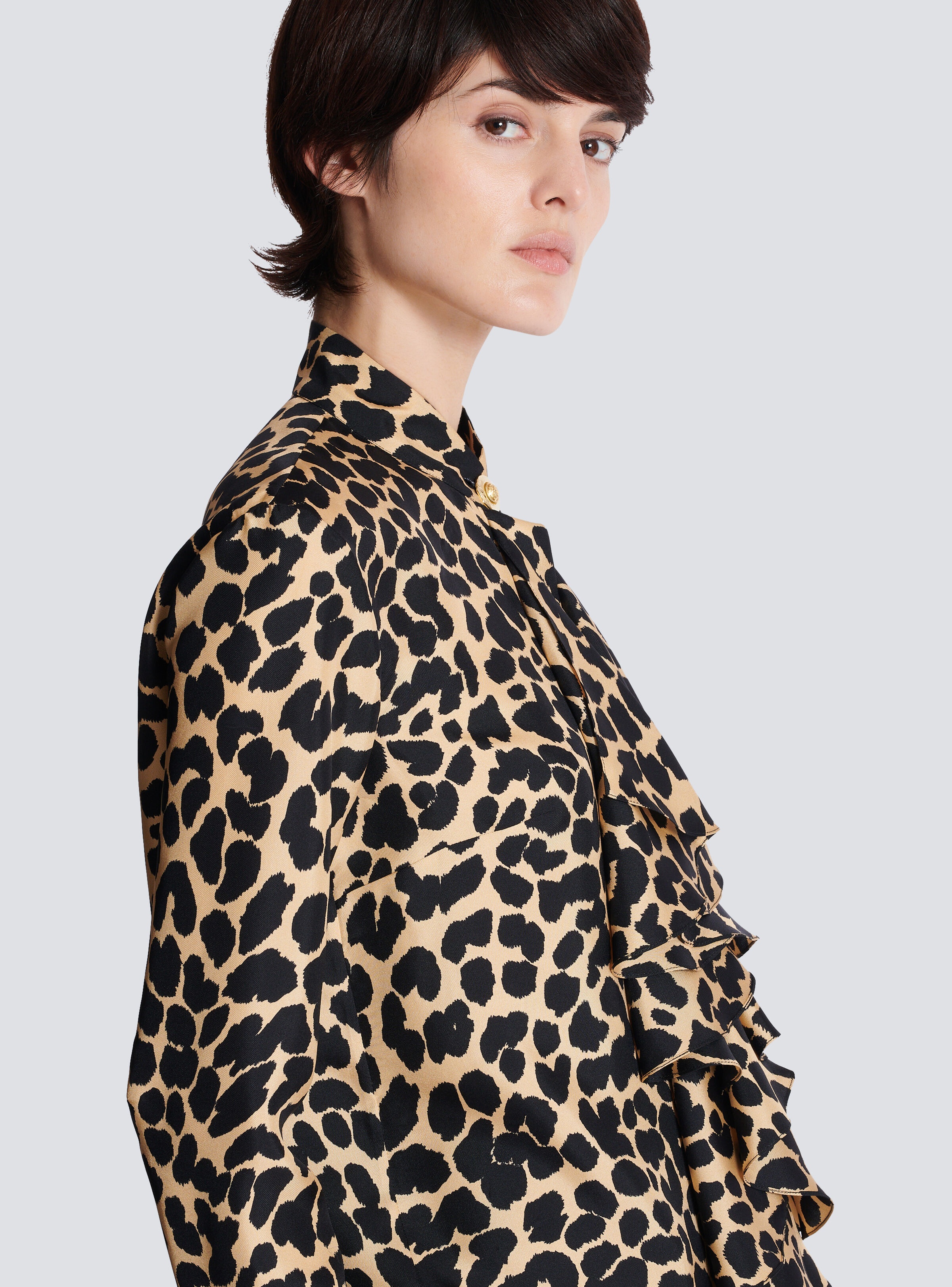 Leopard print ruffled shirt - 8