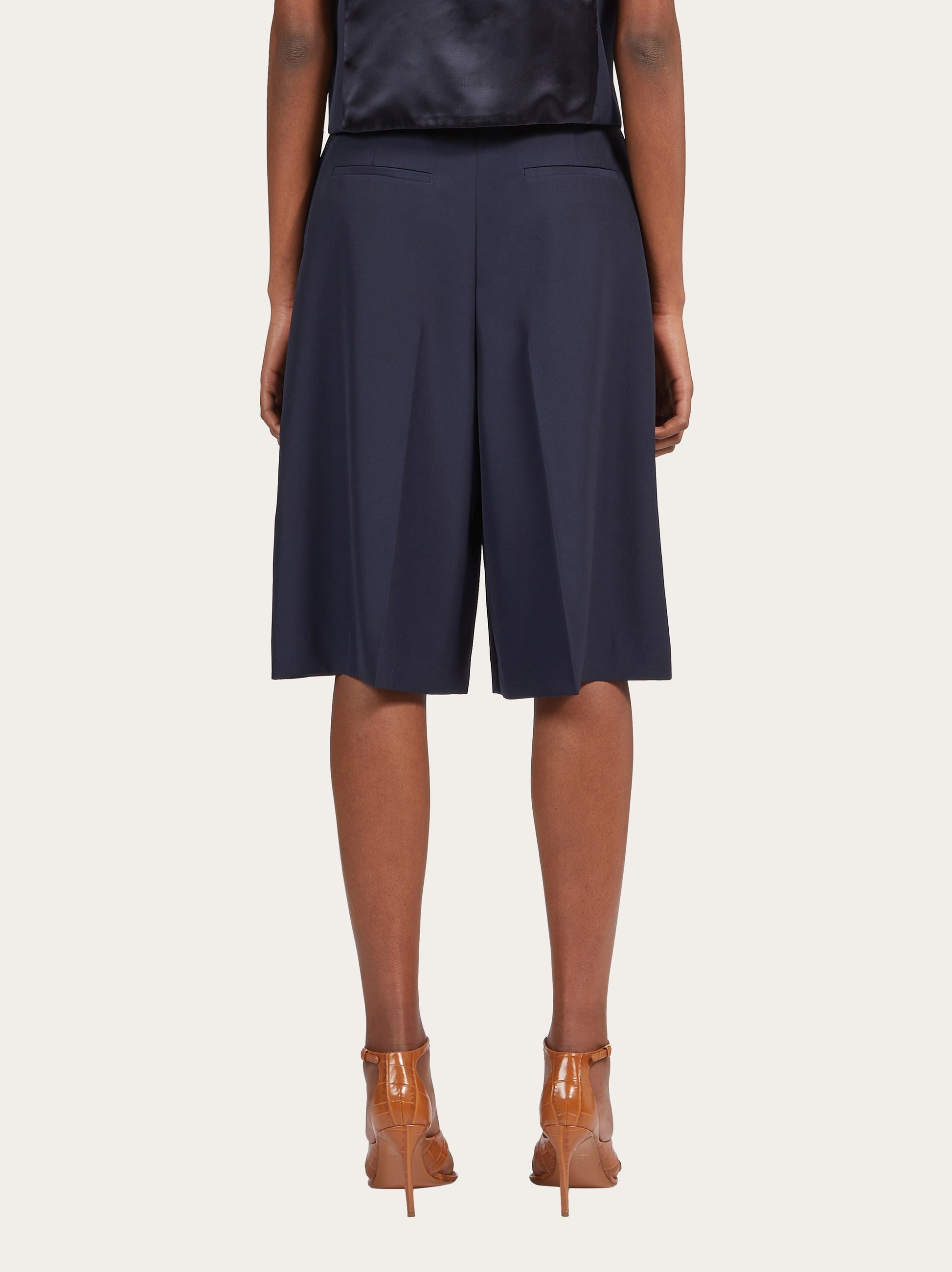 Pure wool Bermuda short - 3