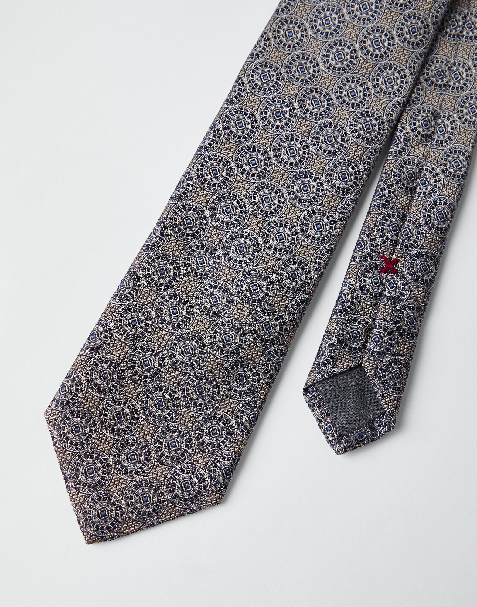 Silk tie with geometric design - 2