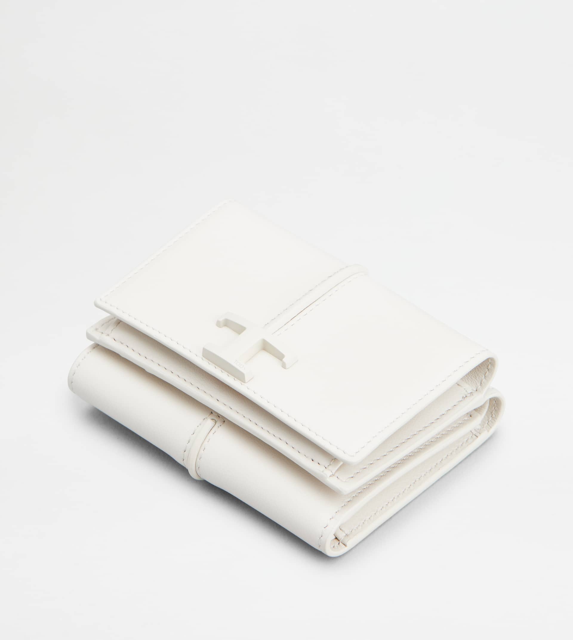 T TIMELESS WALLET IN LEATHER - WHITE - 4