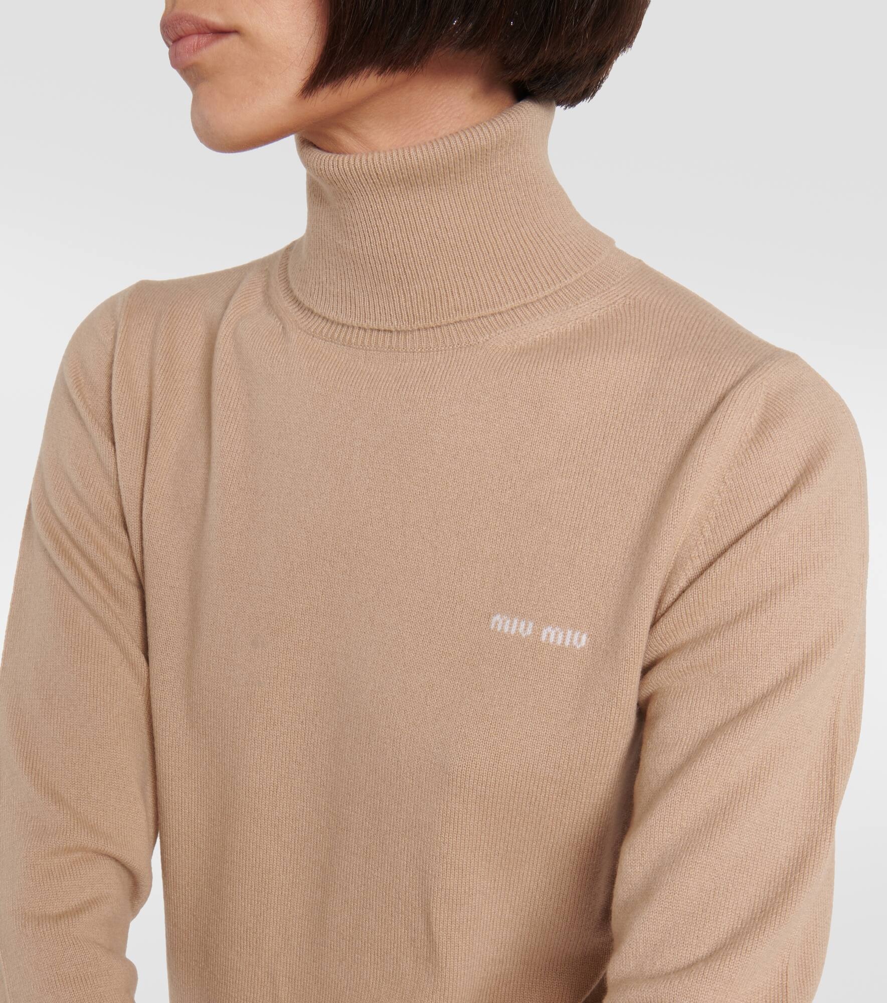 Cashmere turtleneck sweater - 5