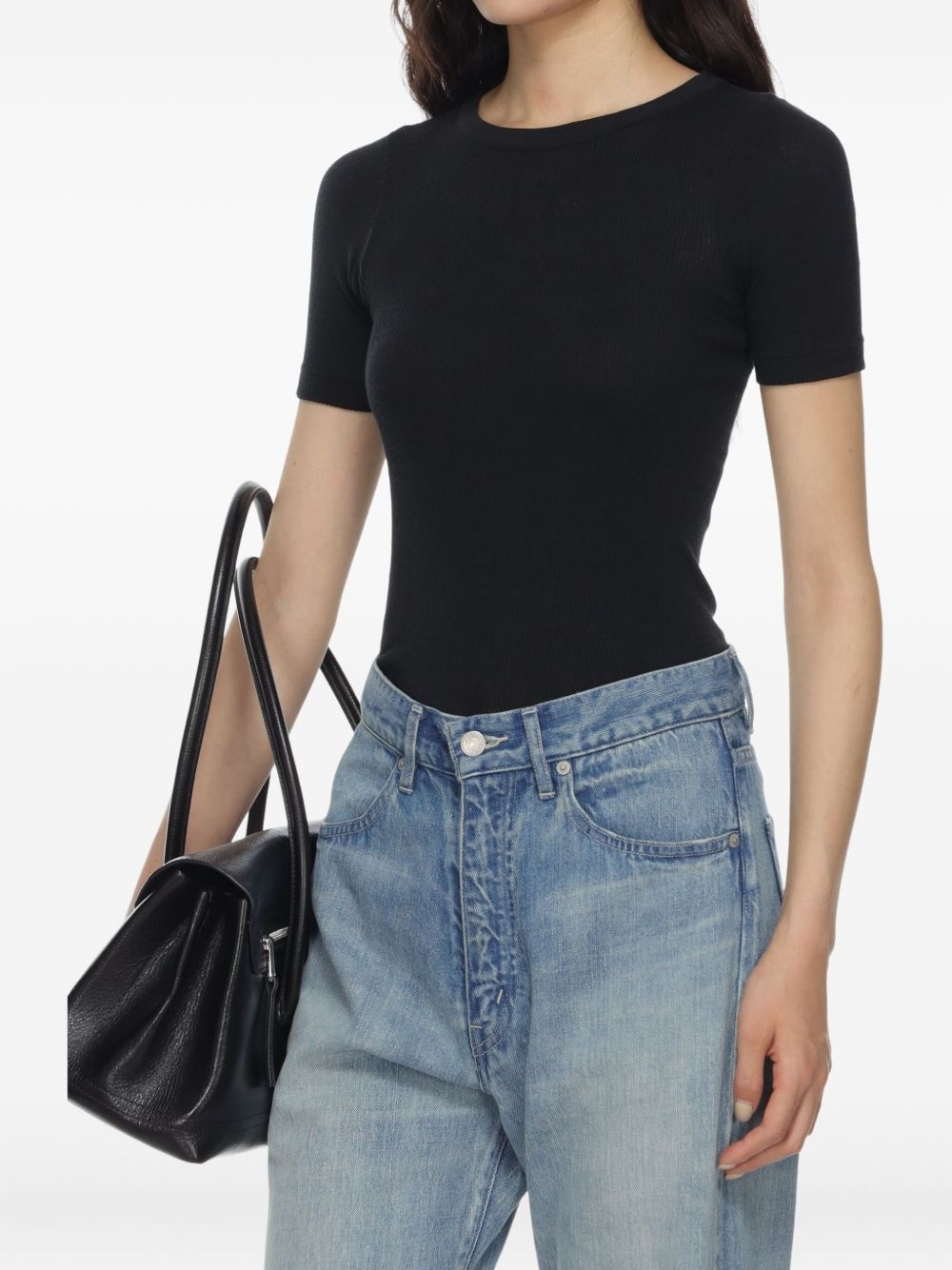 short-sleeve fitted top - 5