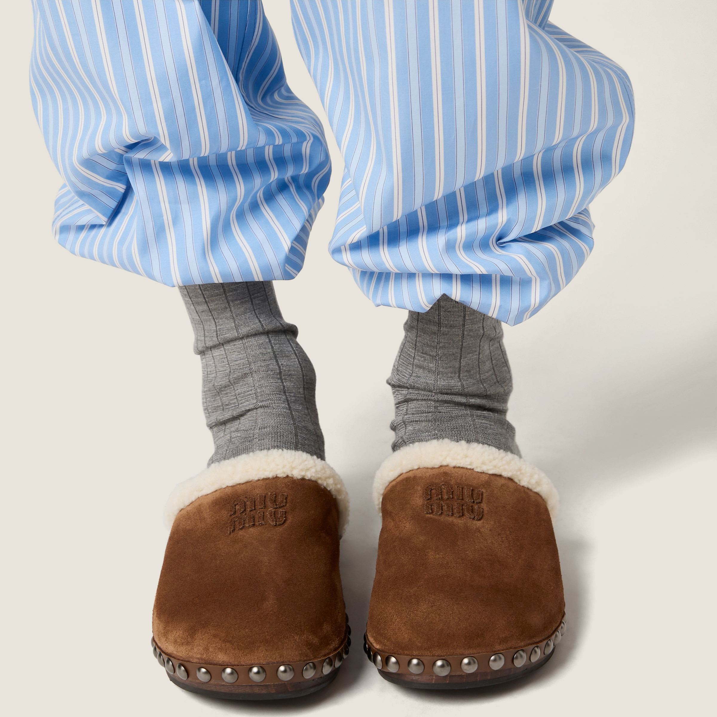 Suede clogs - 5