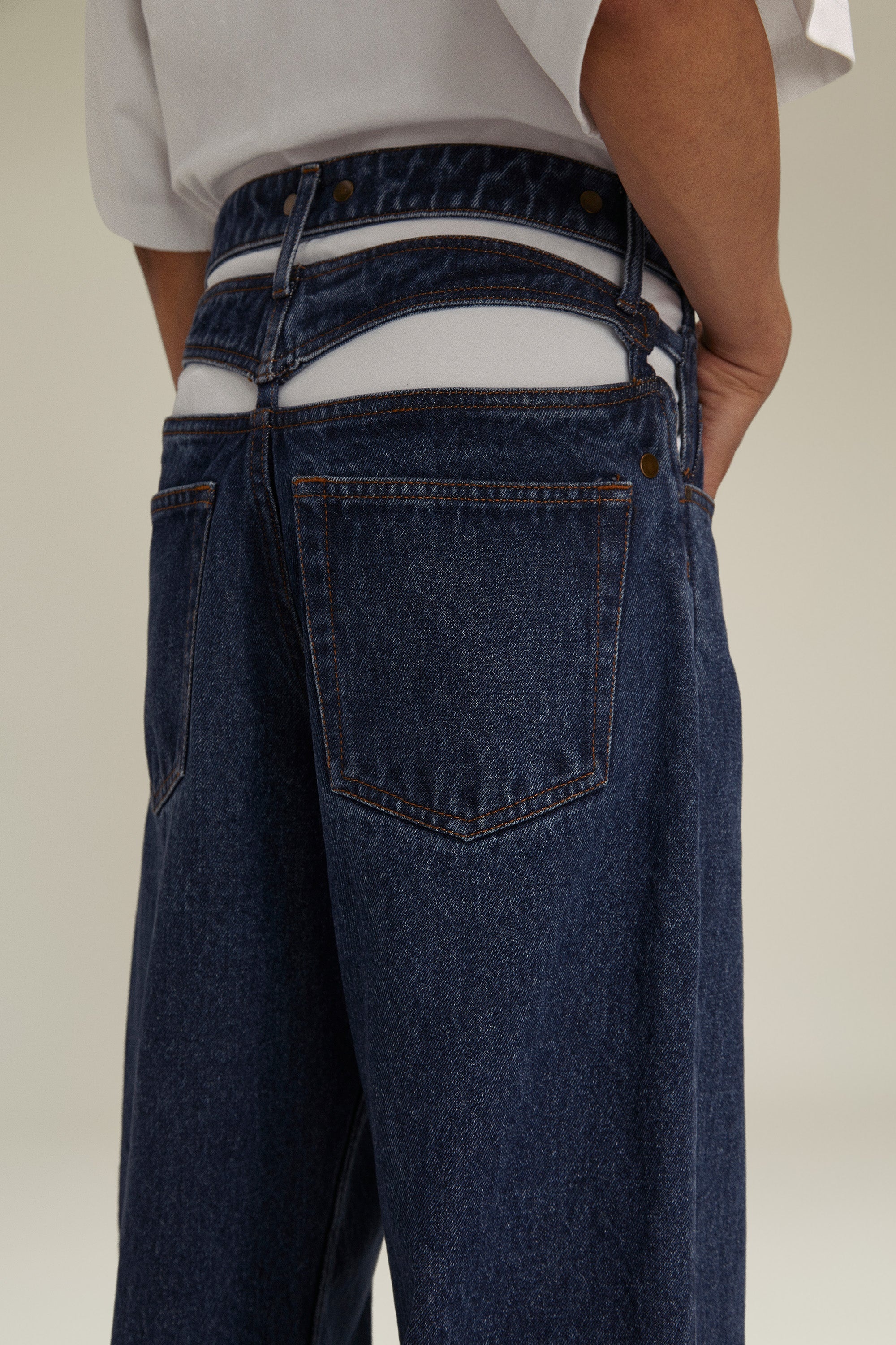Classic Peep Show Jeans - 9