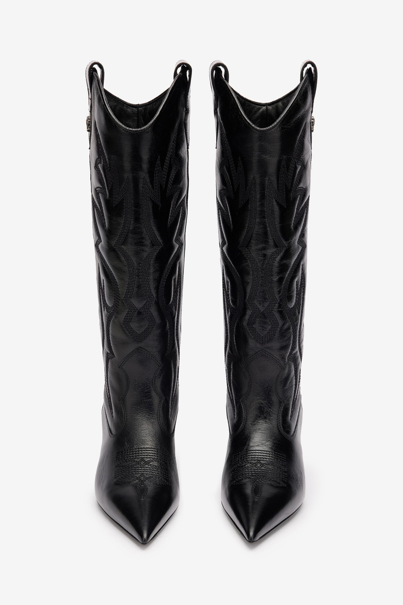 Boots With Quilted Motif 5