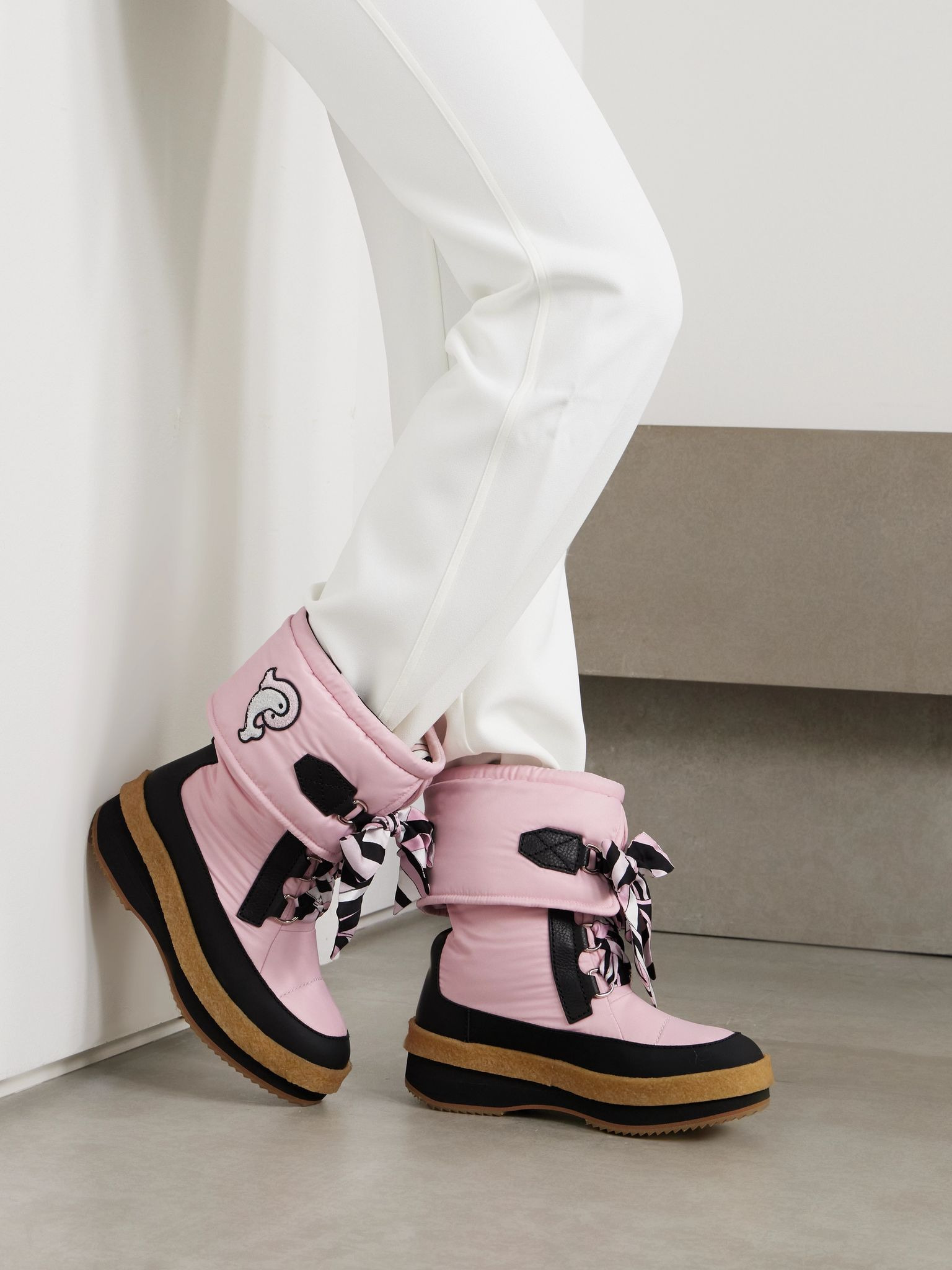 Logo-appliquéd silk-twill trimmed shell snow boots Pink - 2