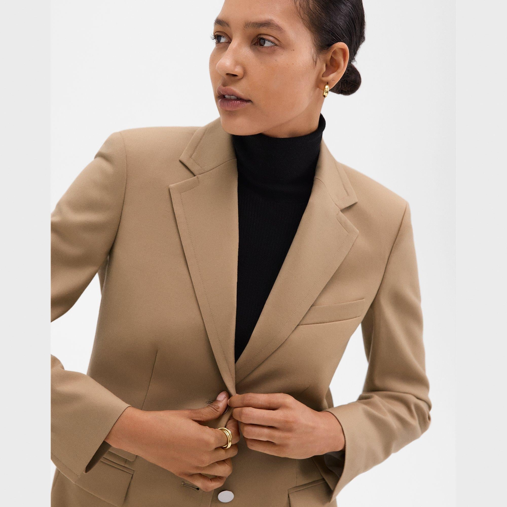 Tailored Blazer in Sleek Flannel - 5