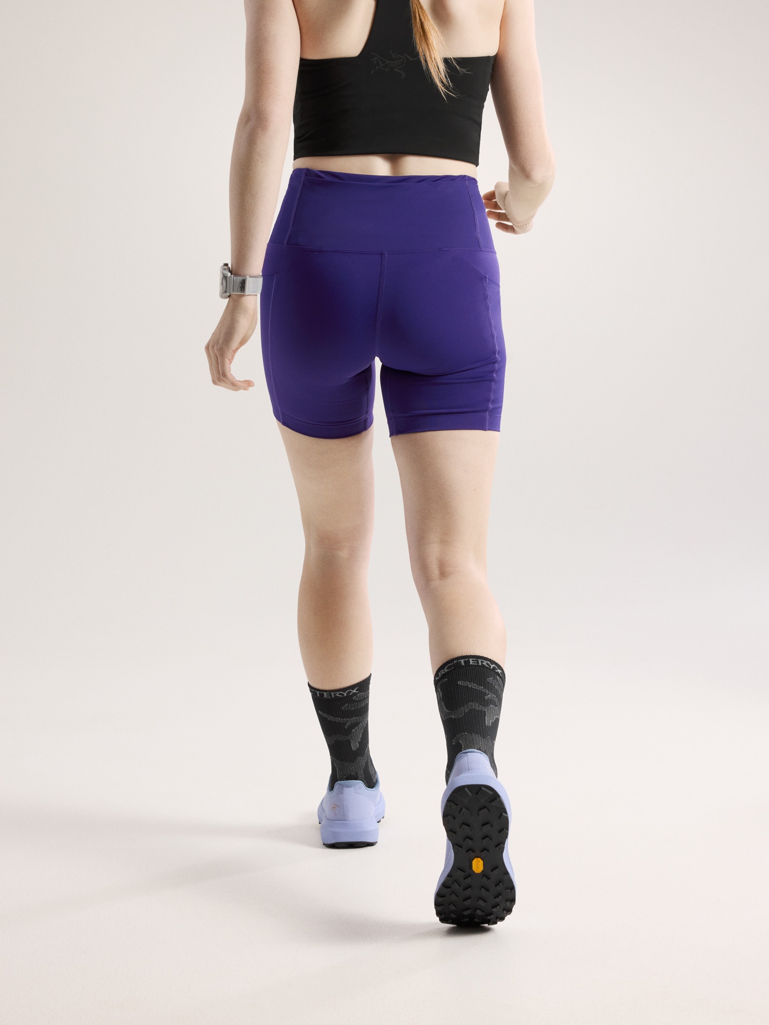 Essent High-Rise Utility Short 6" - 5