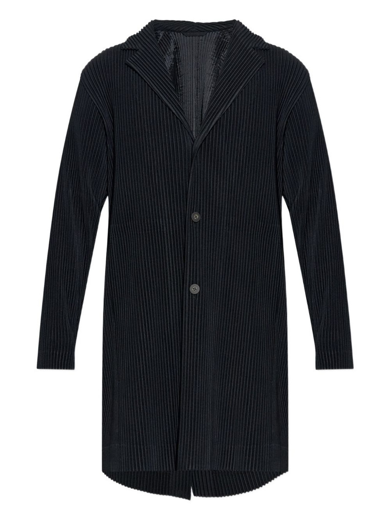 button-fastening coat 1