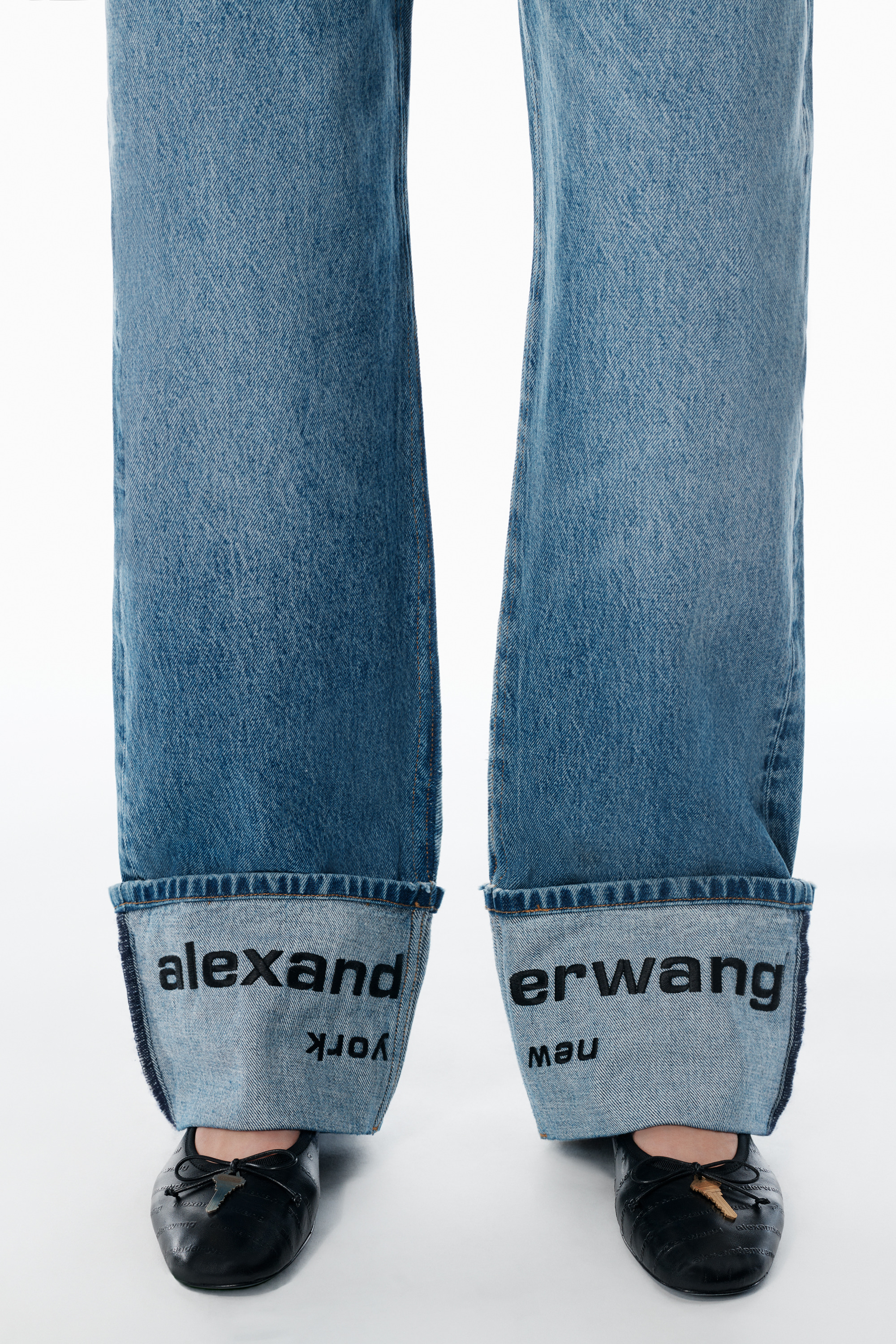 indigo logo-embroidered mid-rise jeans - 5