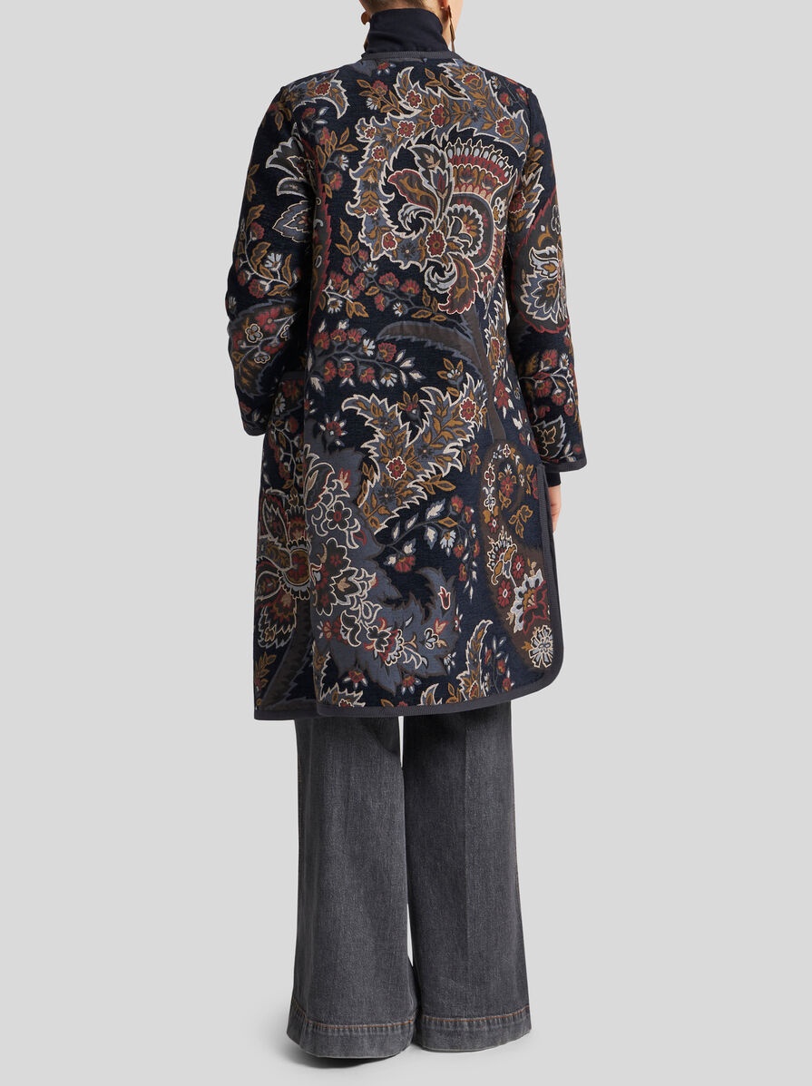 REVERSIBLE CHENILLE JACQUARD COAT - 6