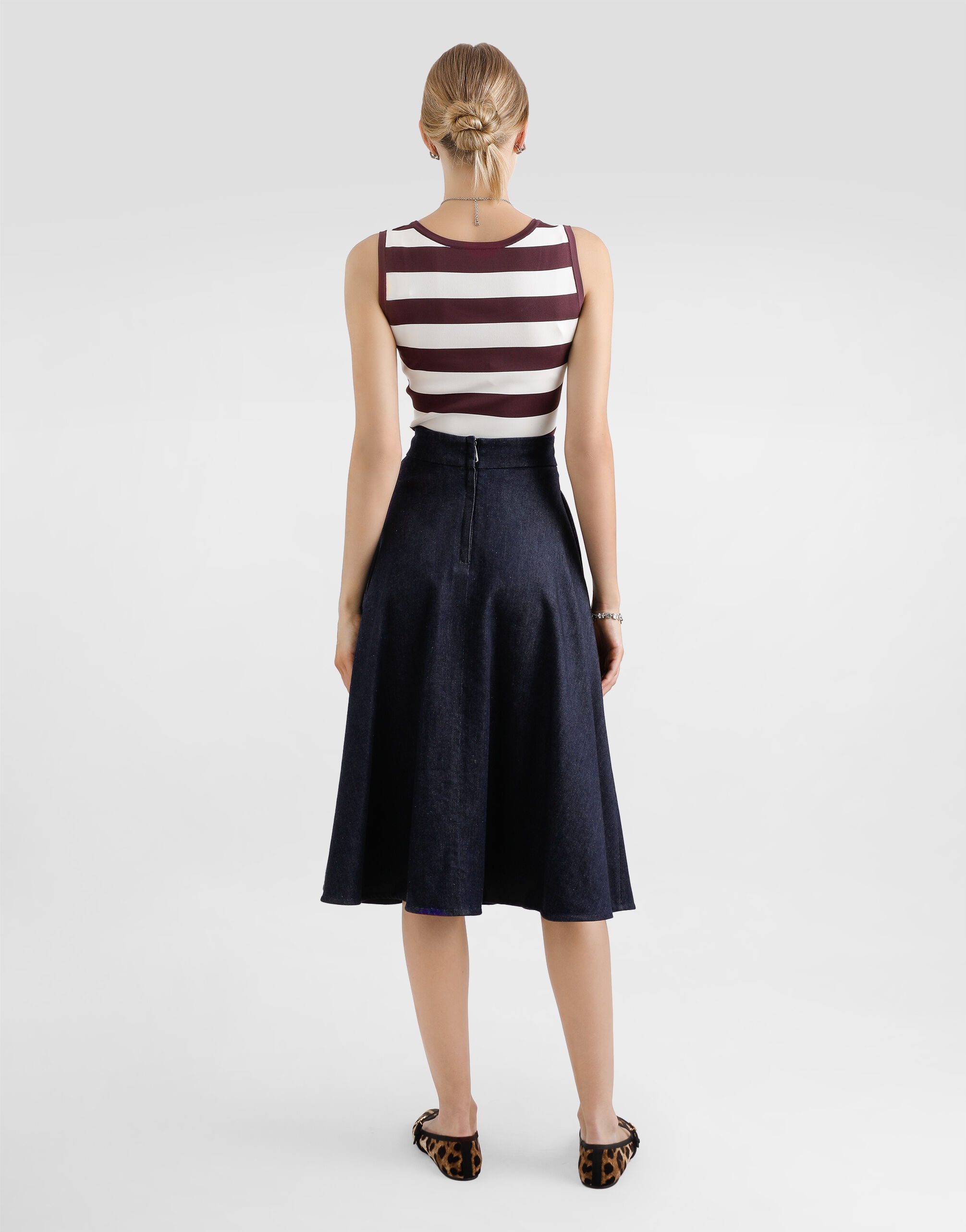 Denim calf-length circle skirt with DG logo pin - 3