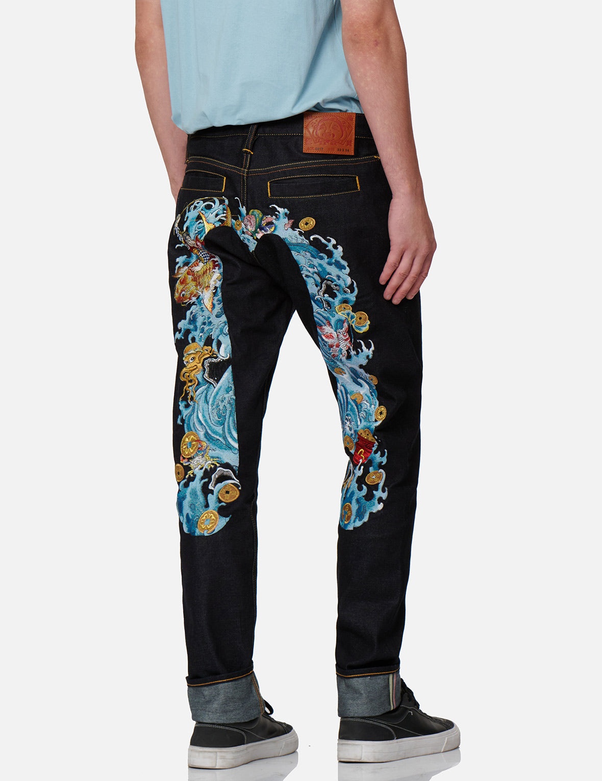 “The God of Fortune Riding Waves” Daicock Embroidery Carrot-Fit Jeans #2017 - 7