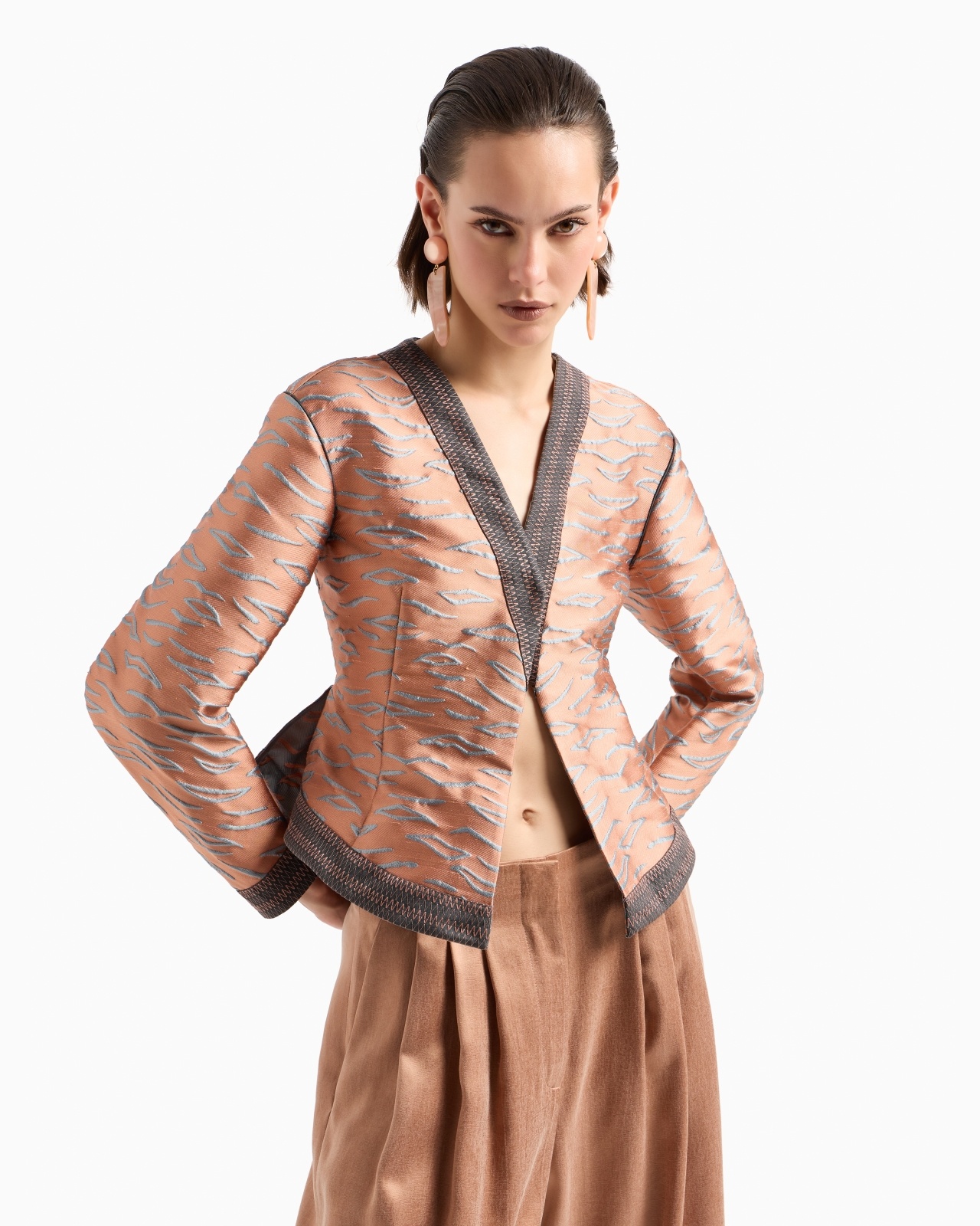 SHORT JACKET IN A JACQUARD SILK BLEND - 6