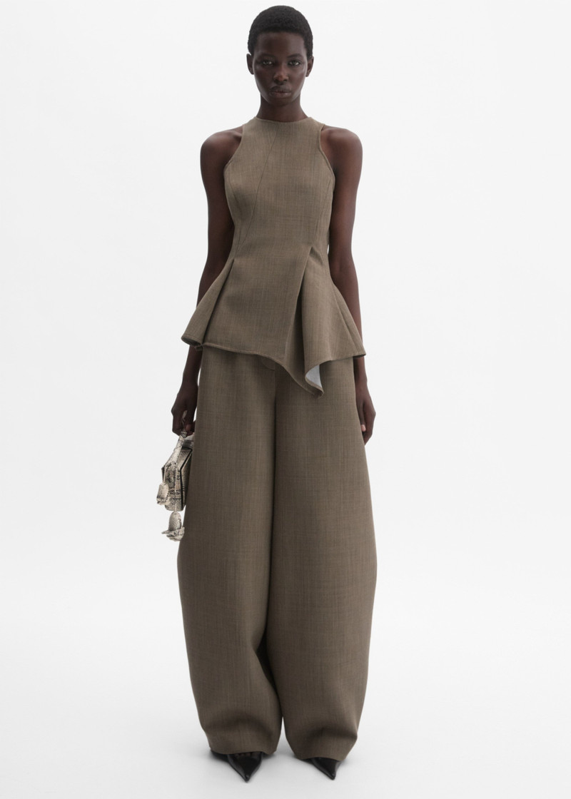 MAGDA BUTRYM Balloon trousers in beige outlook