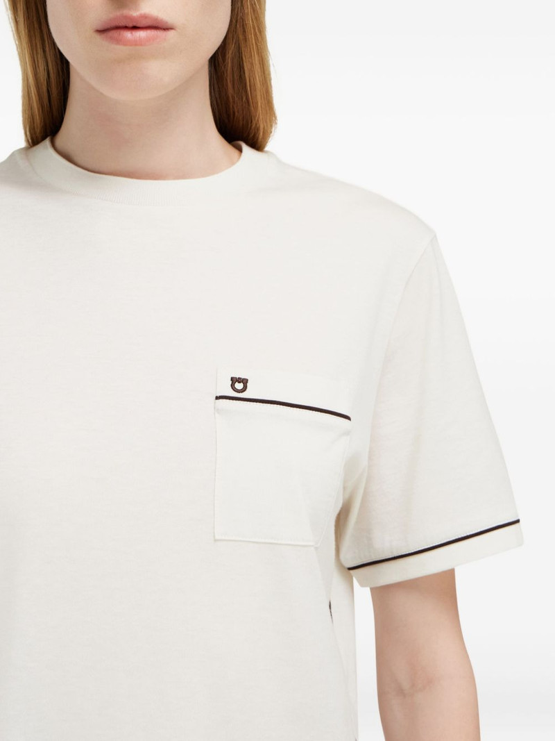 contrasting-trim T-shirt 5